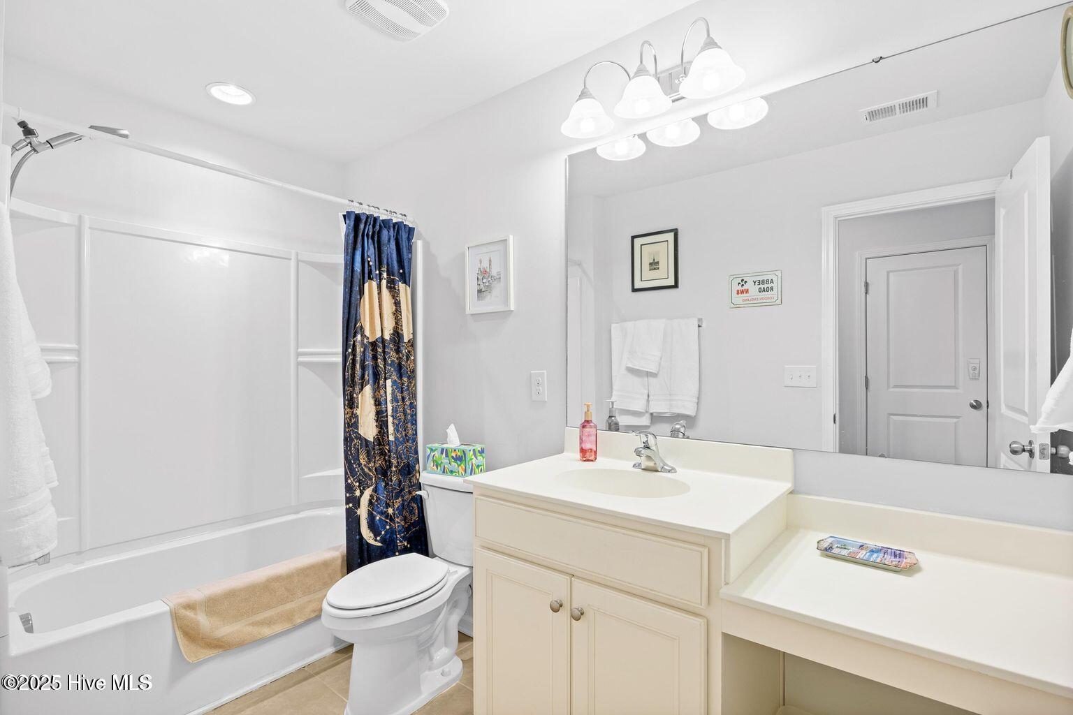 100531183 | Photo 31