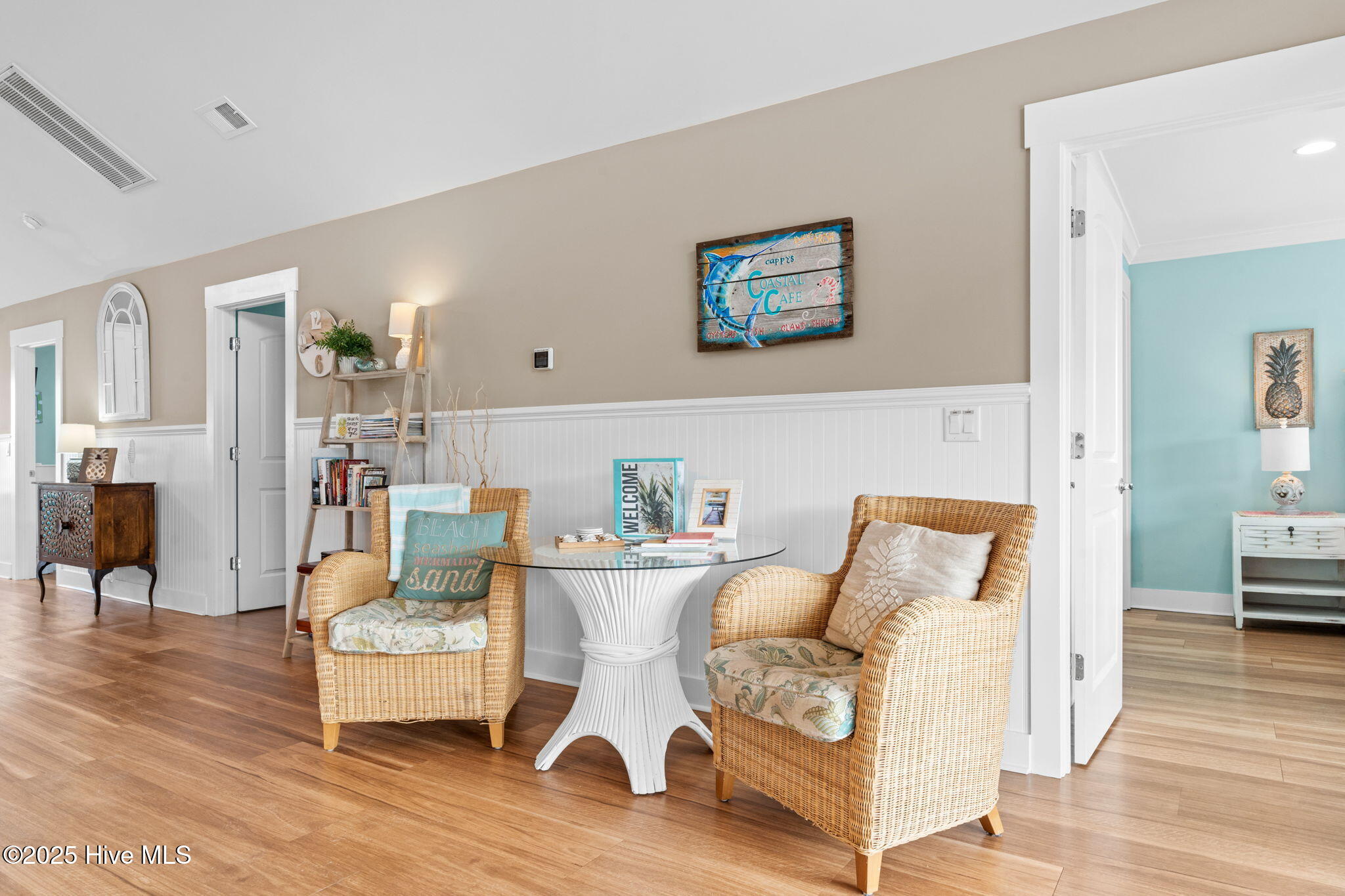 100541677 | Photo 10