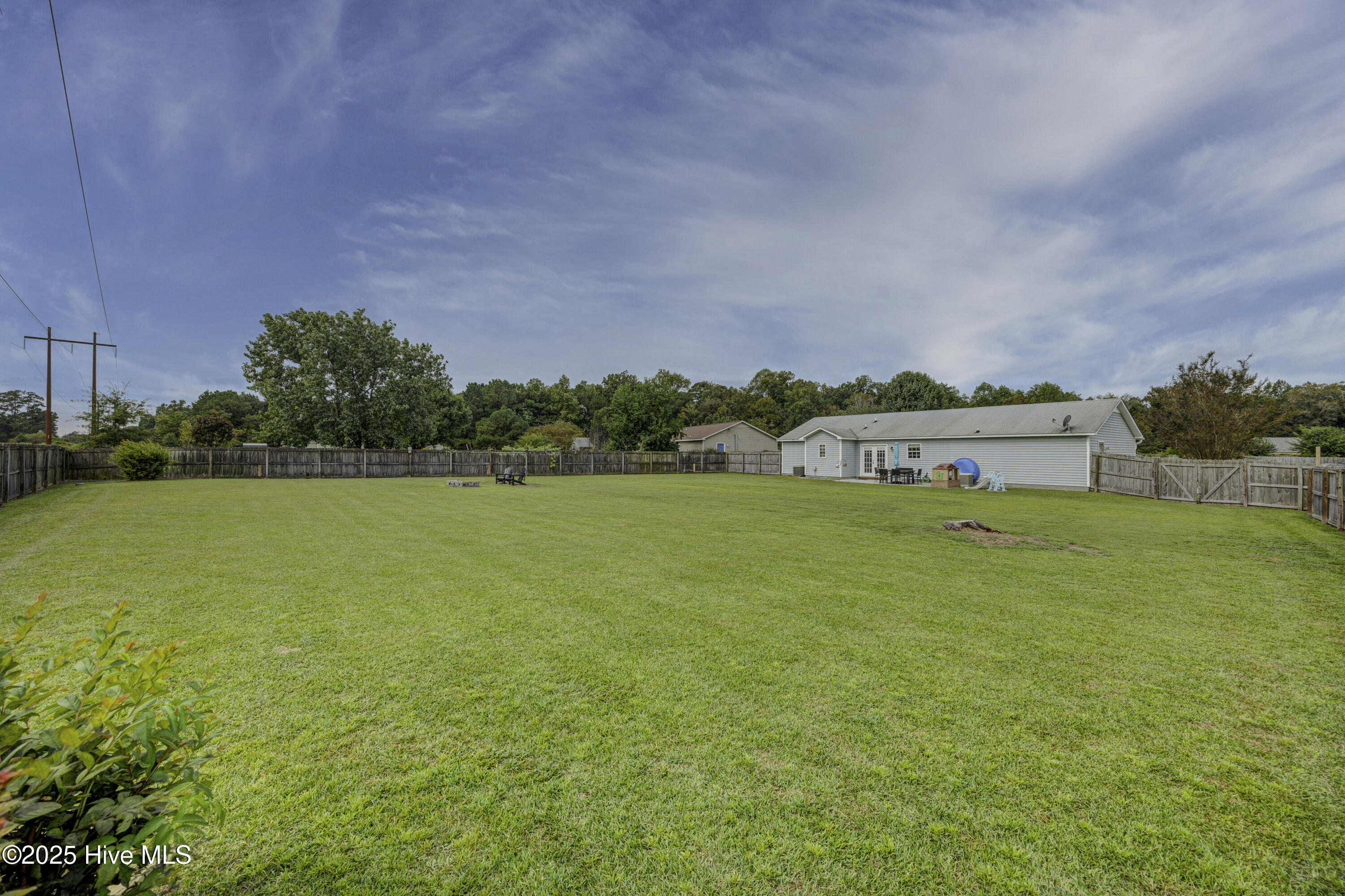 100561437 | Photo 34