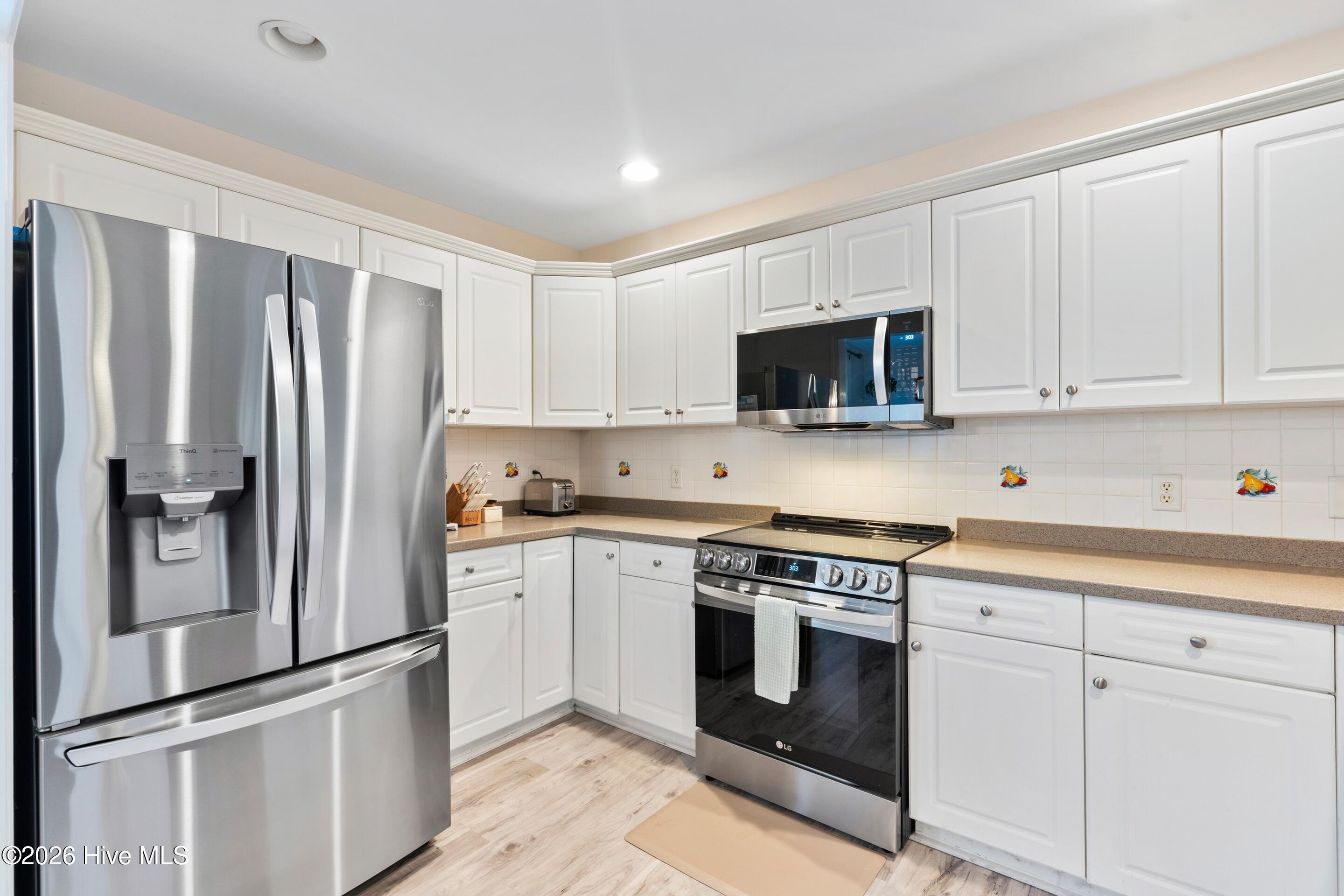 100549655 | Photo 18