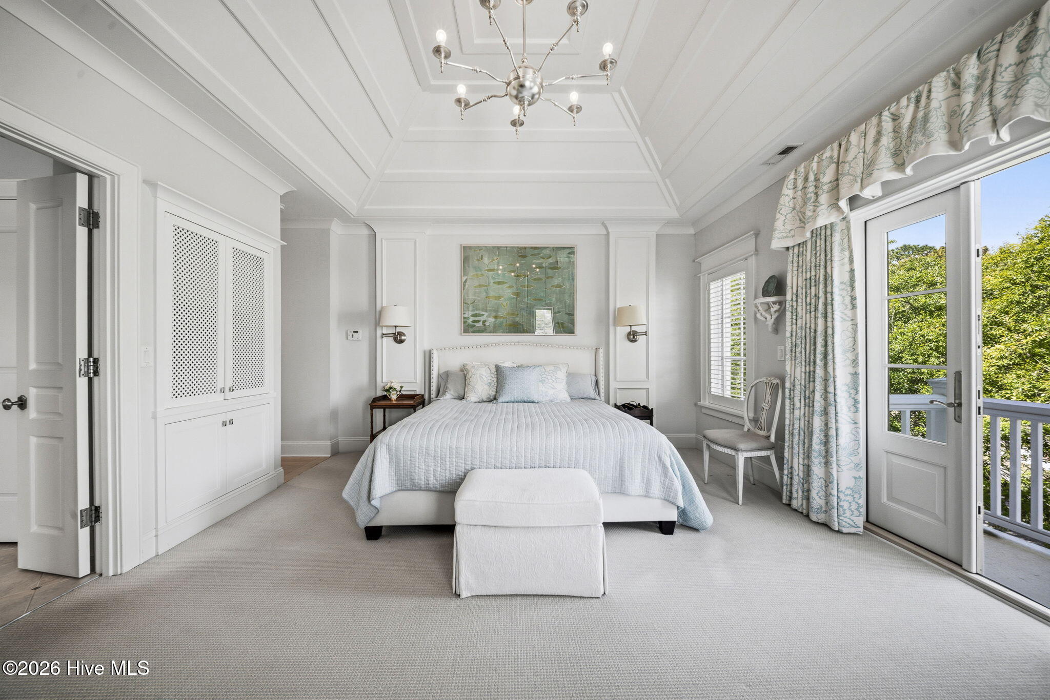 100570583 | Photo 41