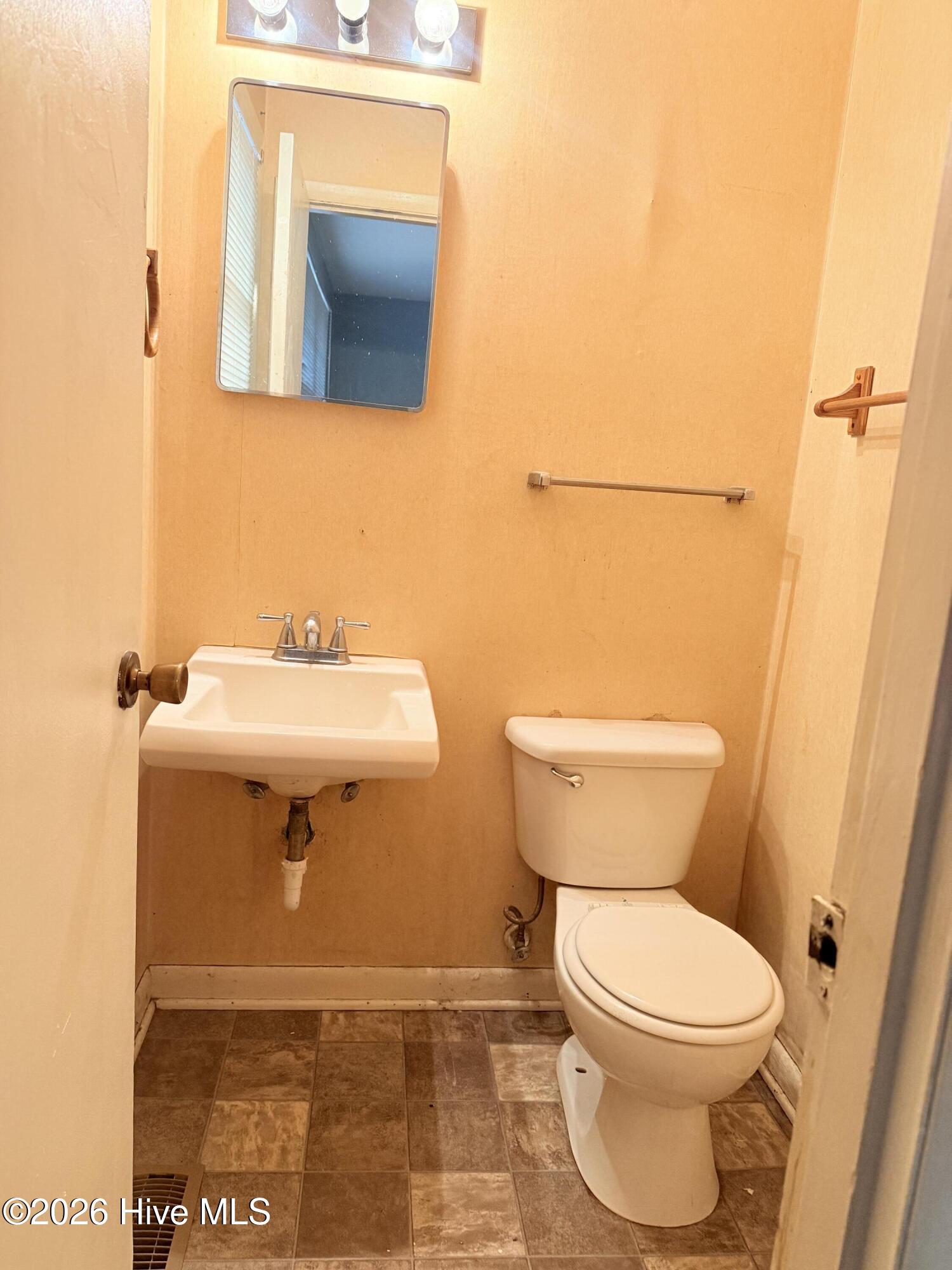 100544444 | Photo 14