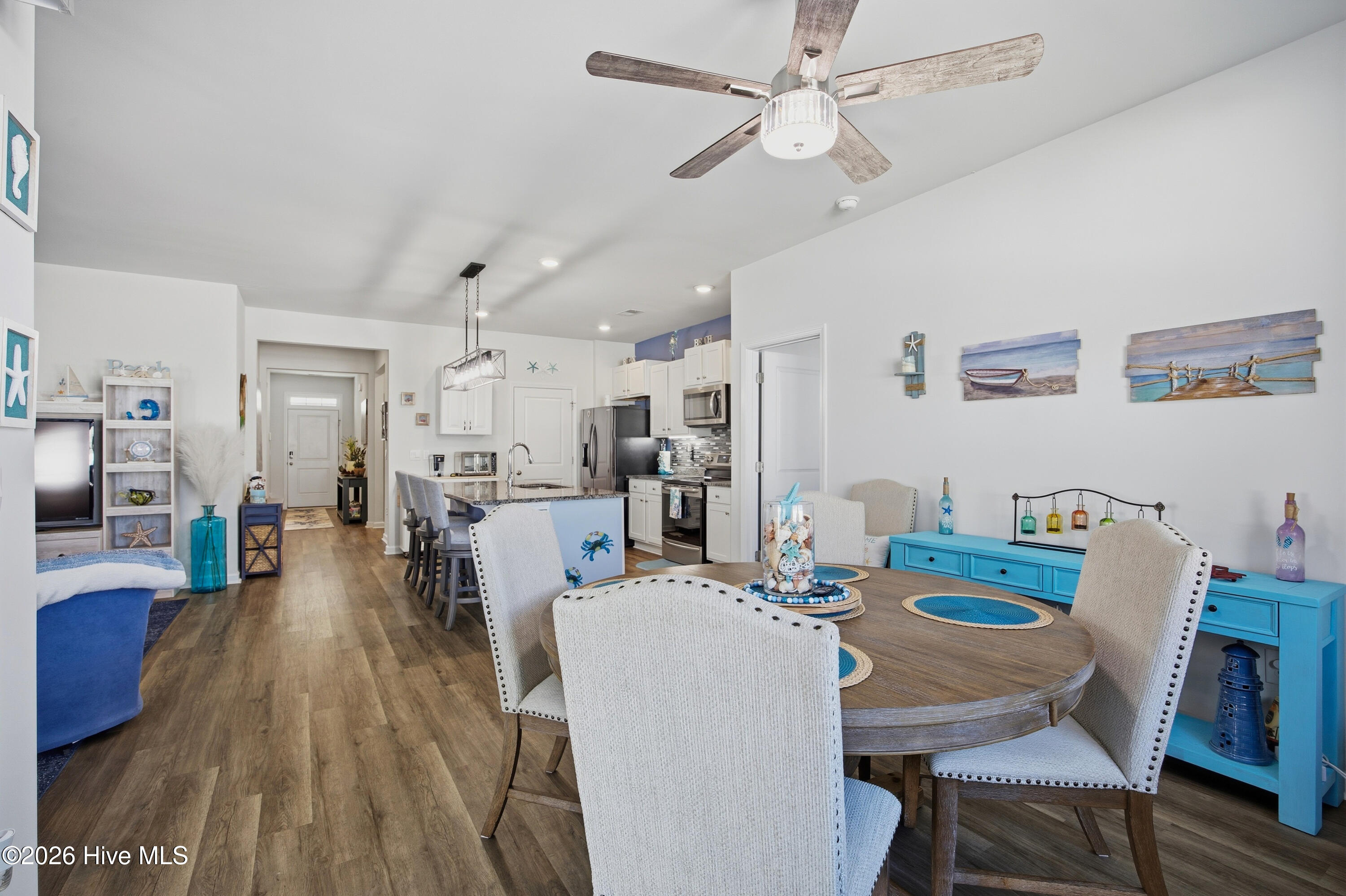 100550888 | Photo 31