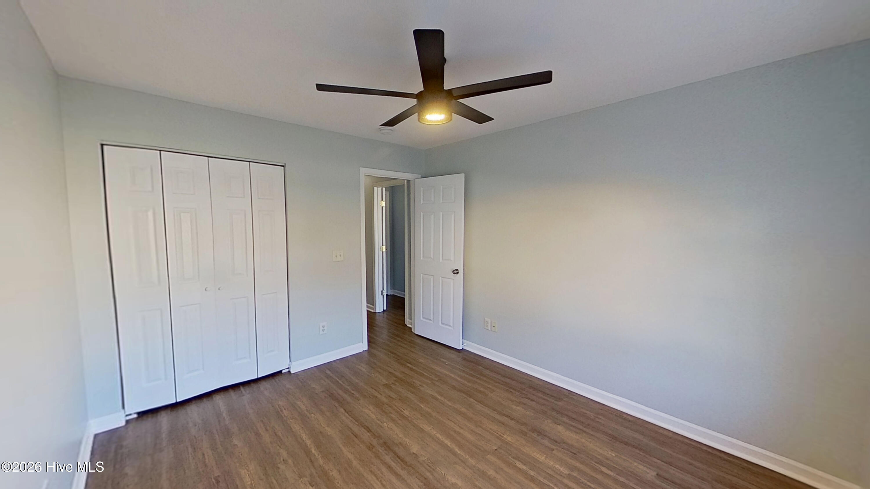 100549352 | Photo 18