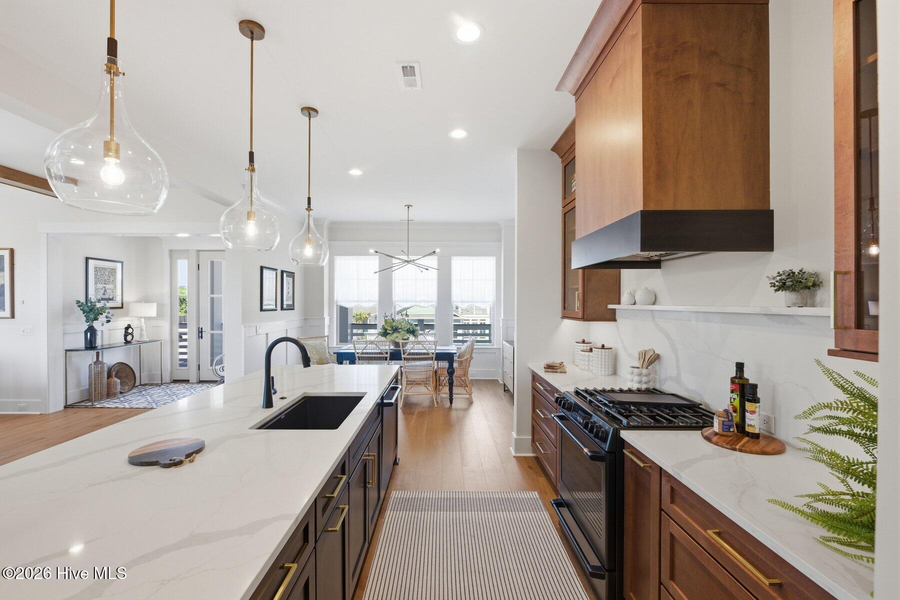 100490520 | Photo 20