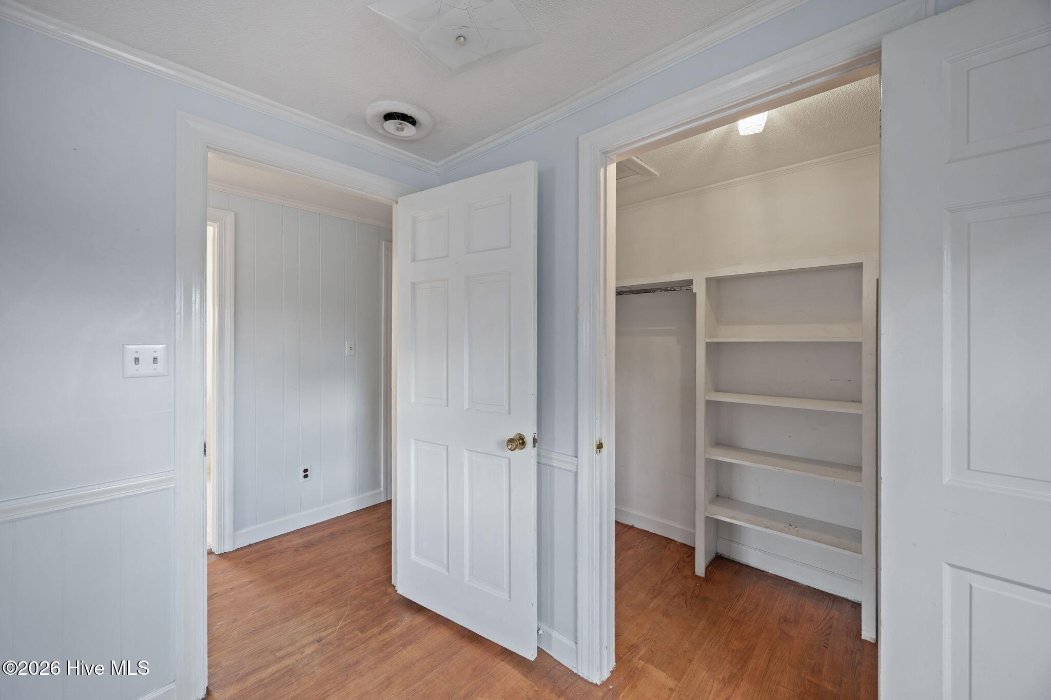 31-web-or-mls-BLS_0060