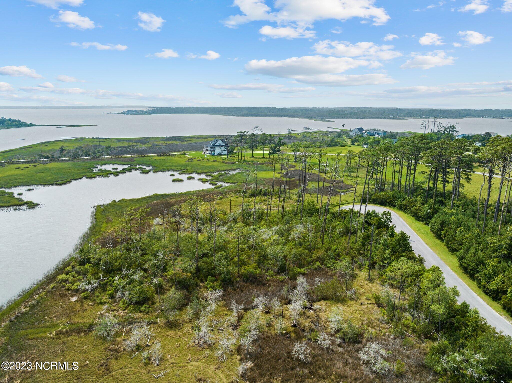 211 Leeward Lane,Beaufort