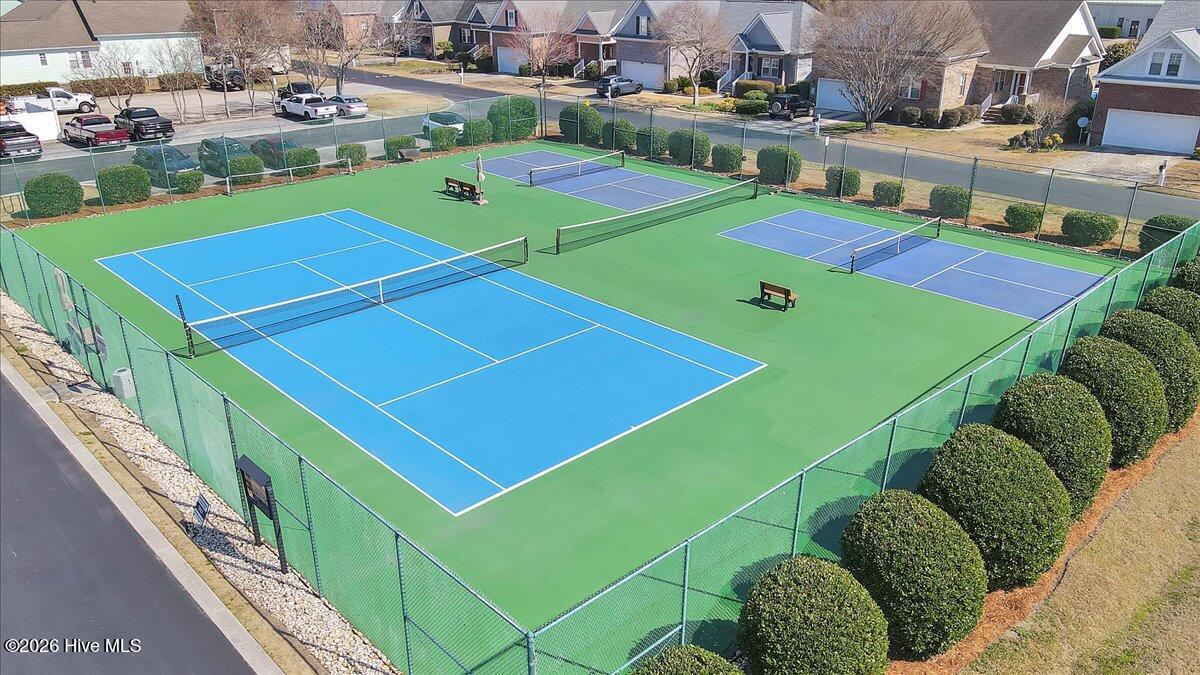 100549972 | Photo 64