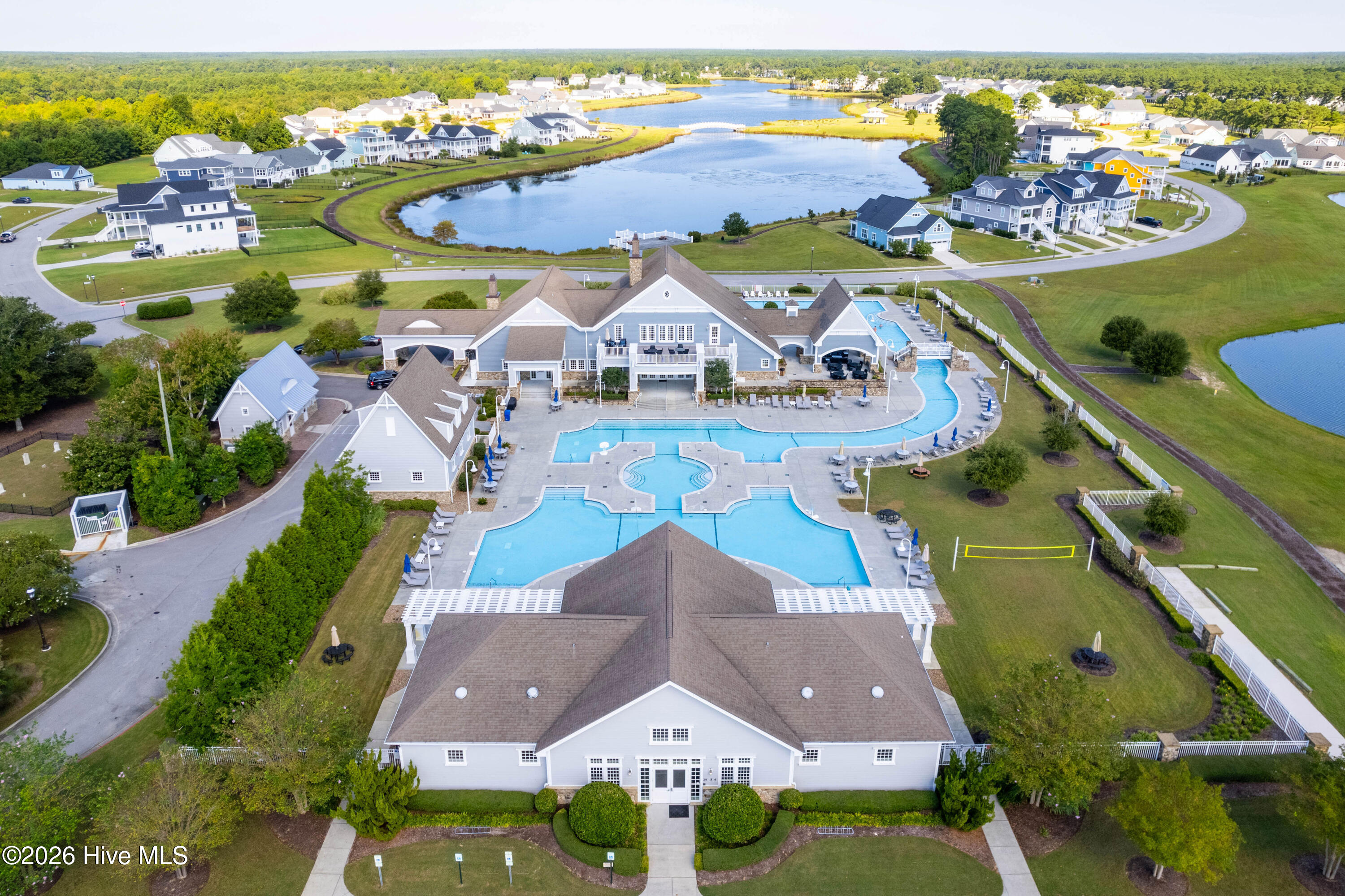 100560251 | Photo 93