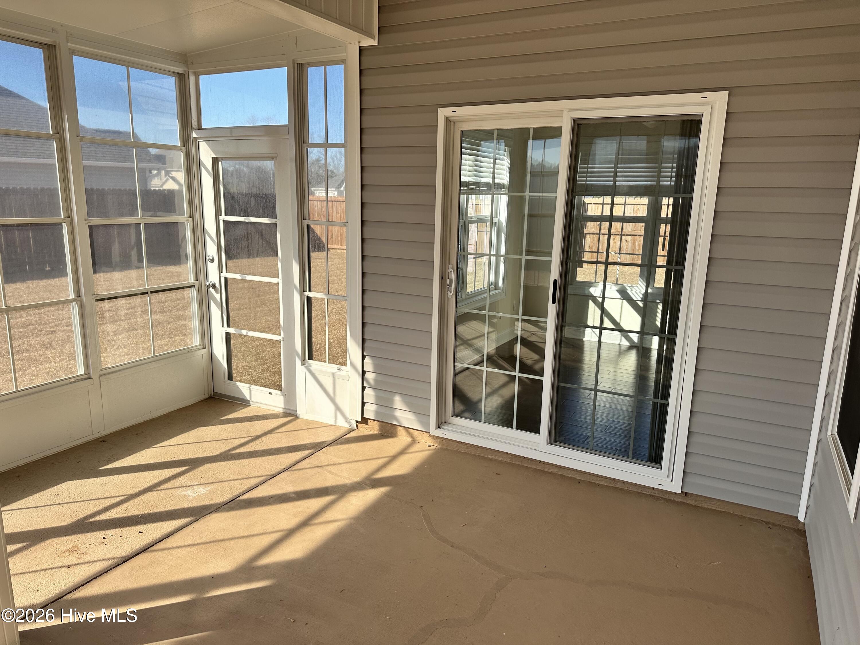 100550134 | Photo 53