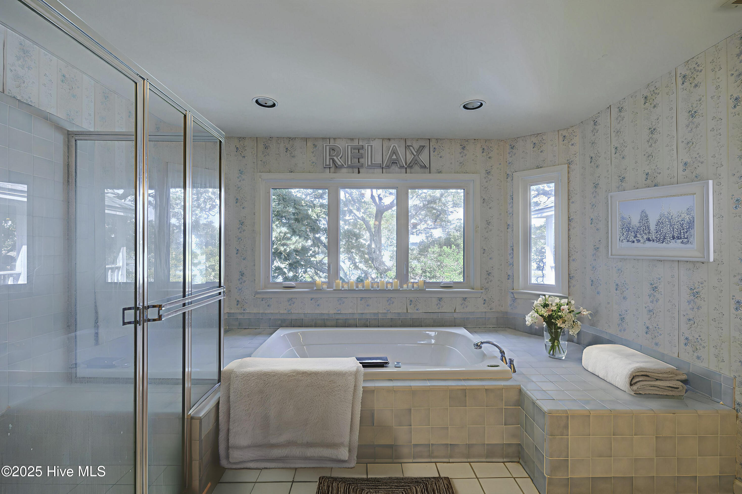 100523960 | Photo 28