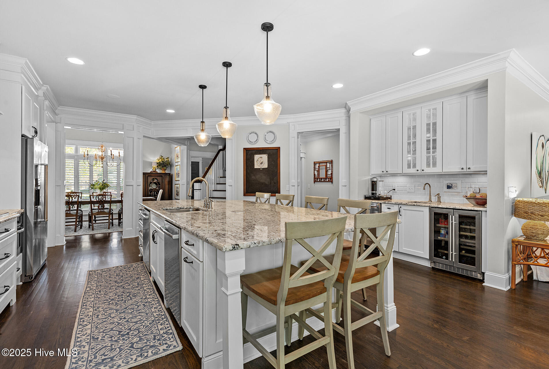 100541349 | Photo 28