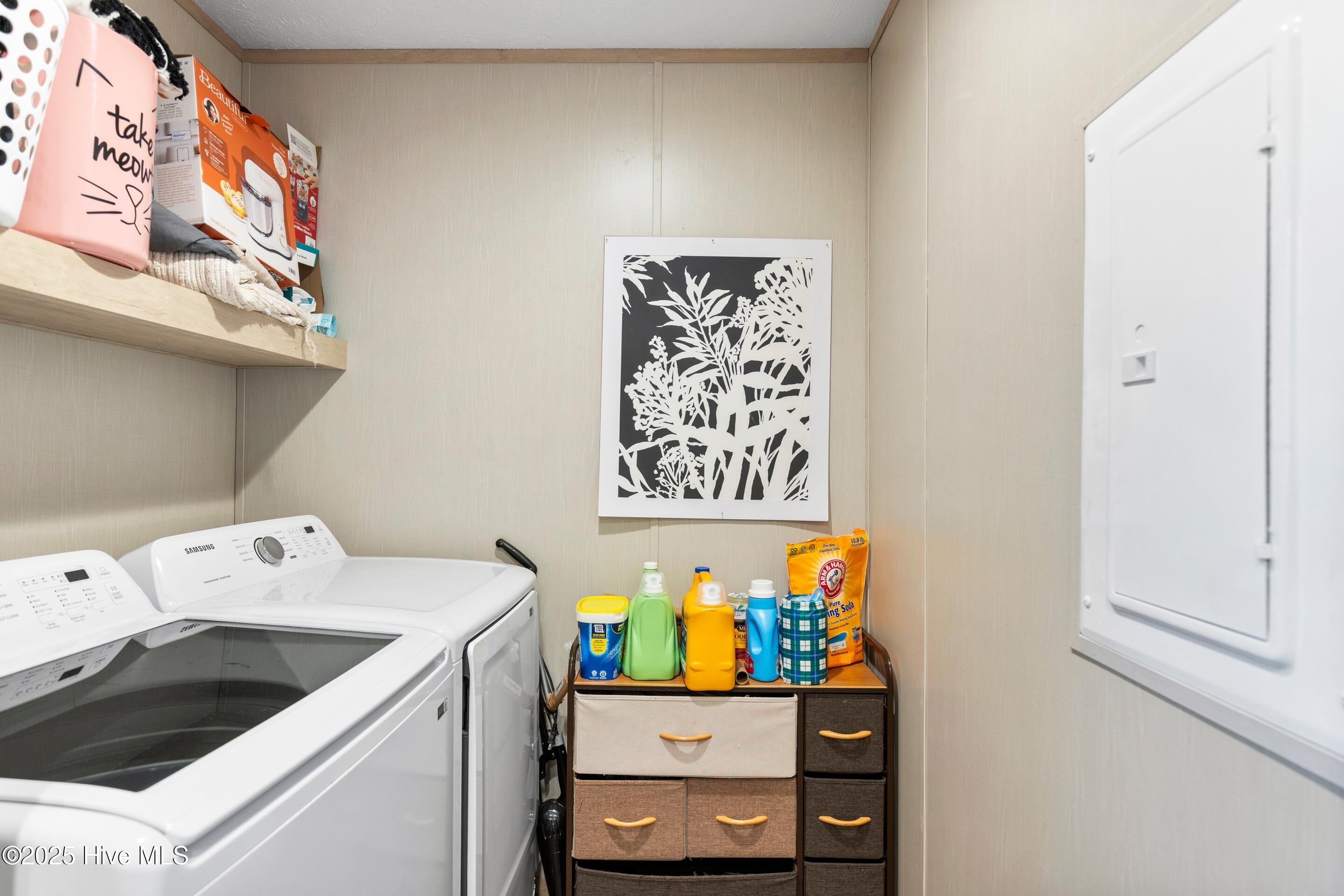 100542146 | Photo 16