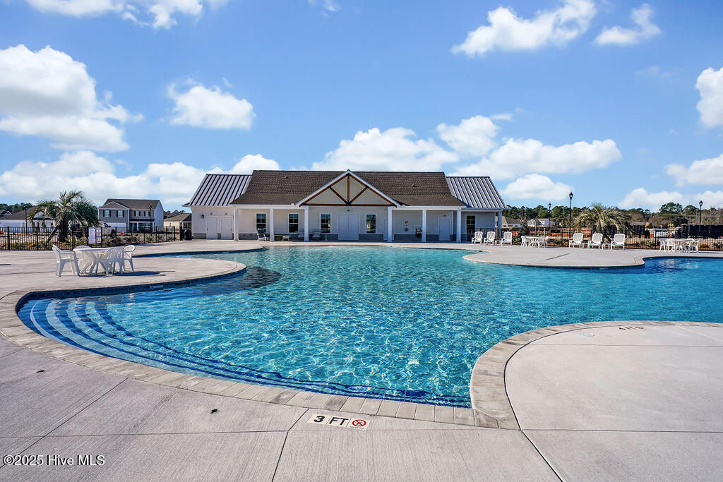 100546225 | Photo 25