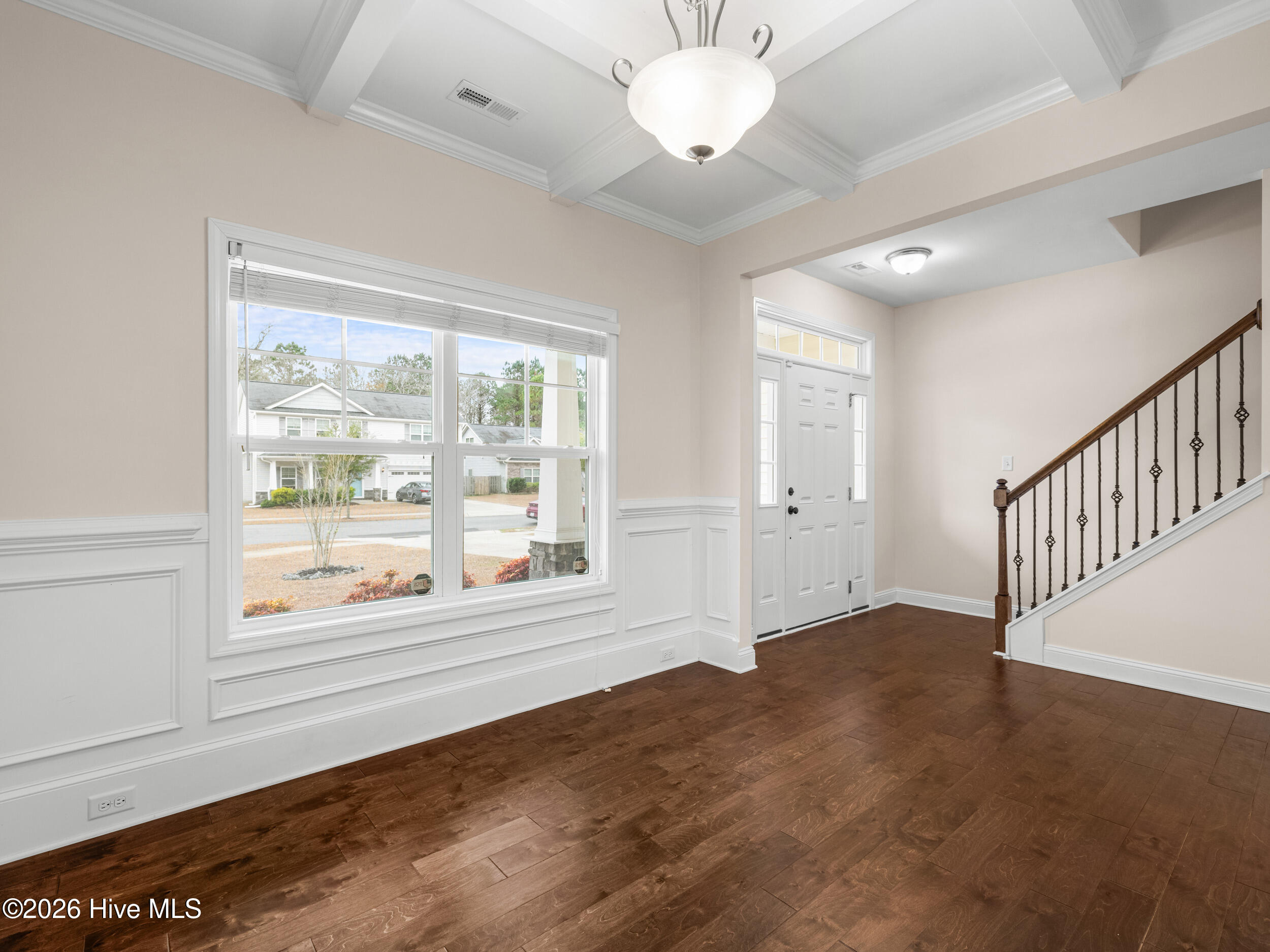 100548772 | Photo 10