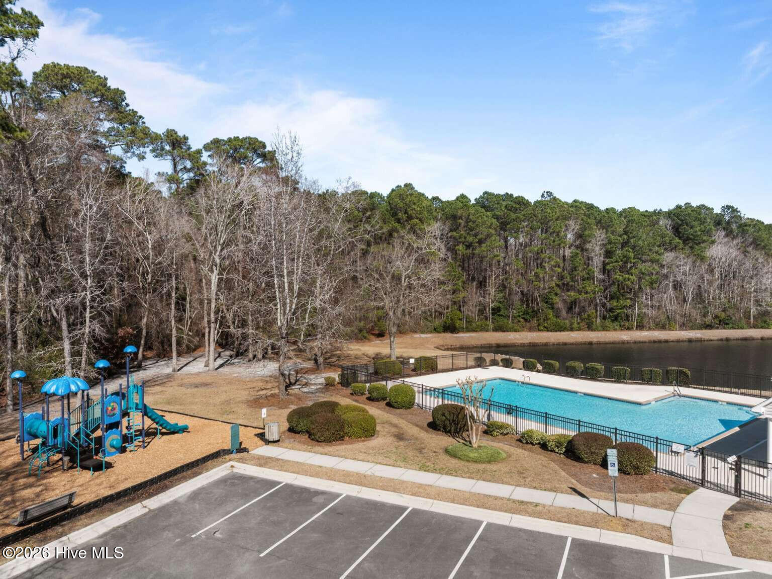 100553422 | Photo 38