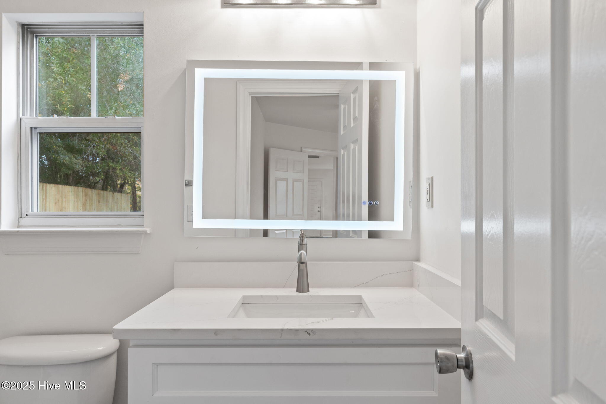 100542432 | Photo 17