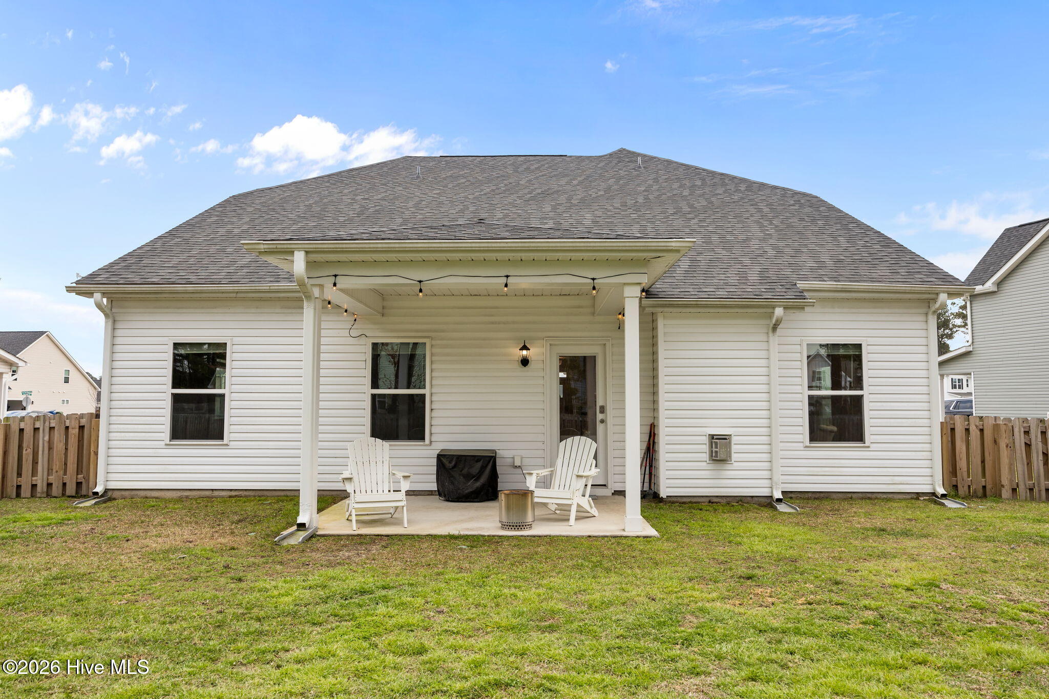 100562979 | Photo 49