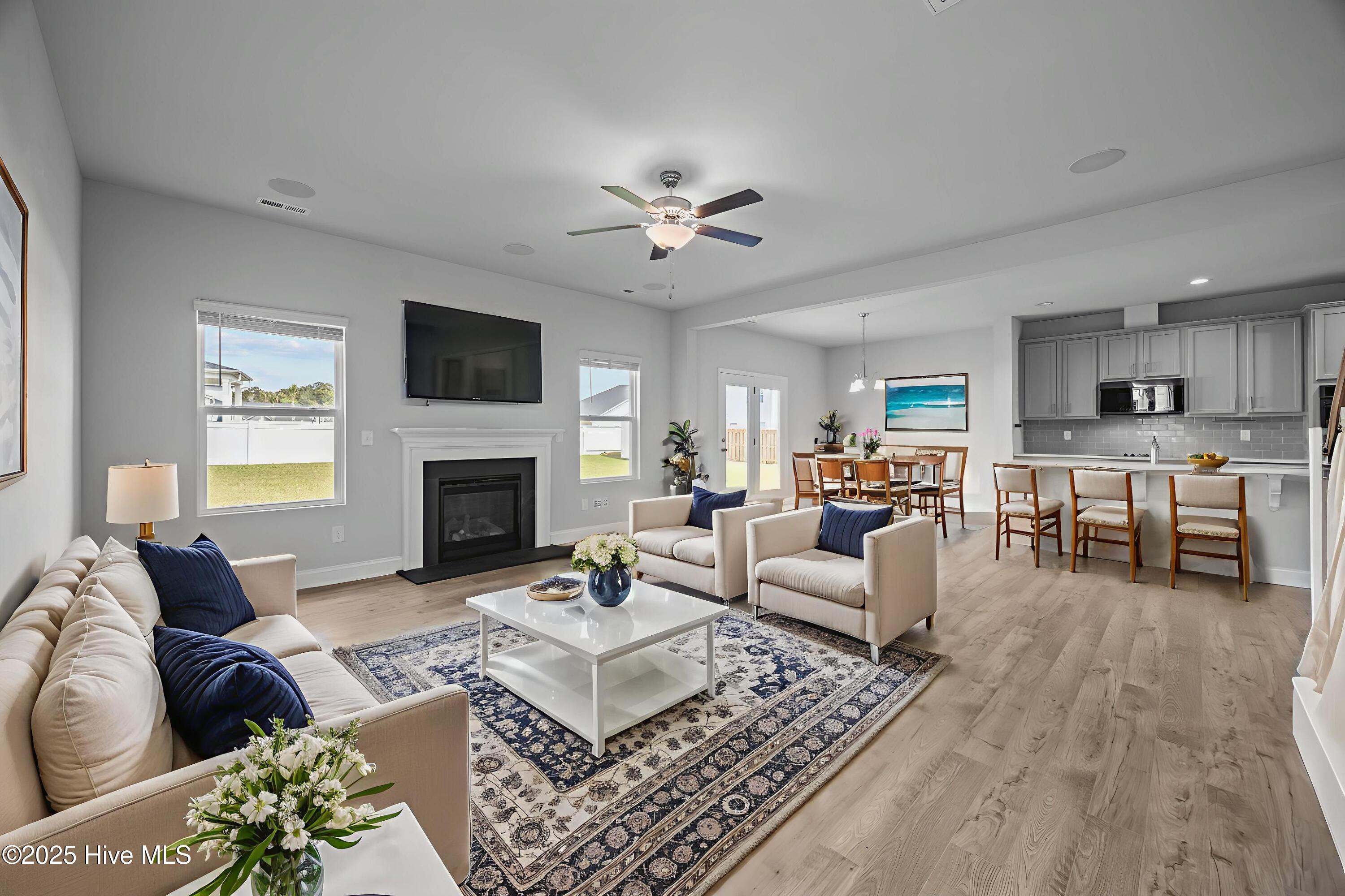 100503242 | Photo 13