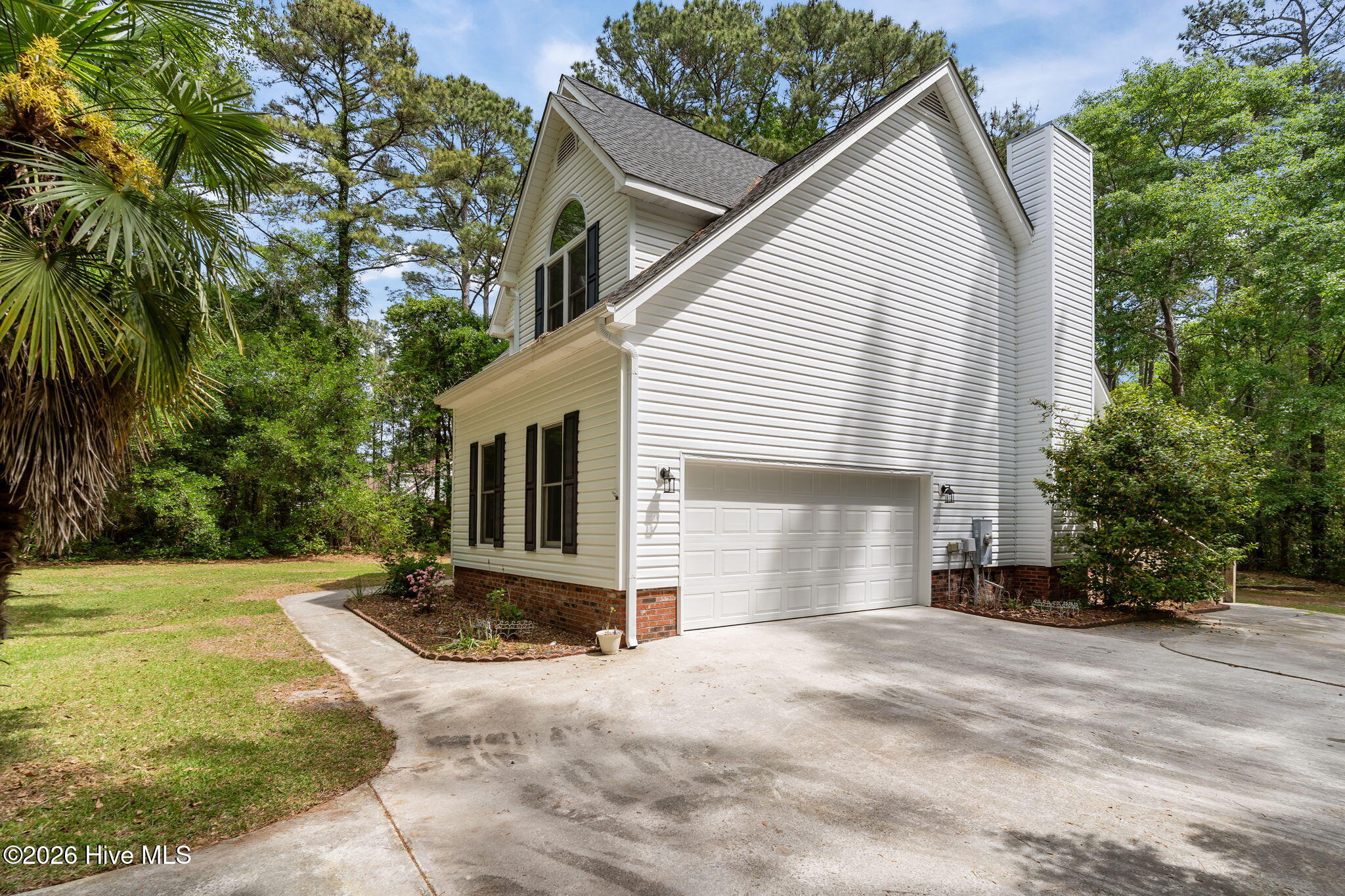 100568125 | Photo 48