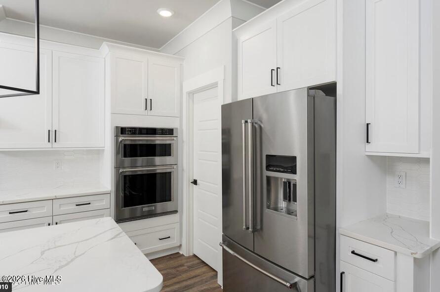 100561670 | Photo 10