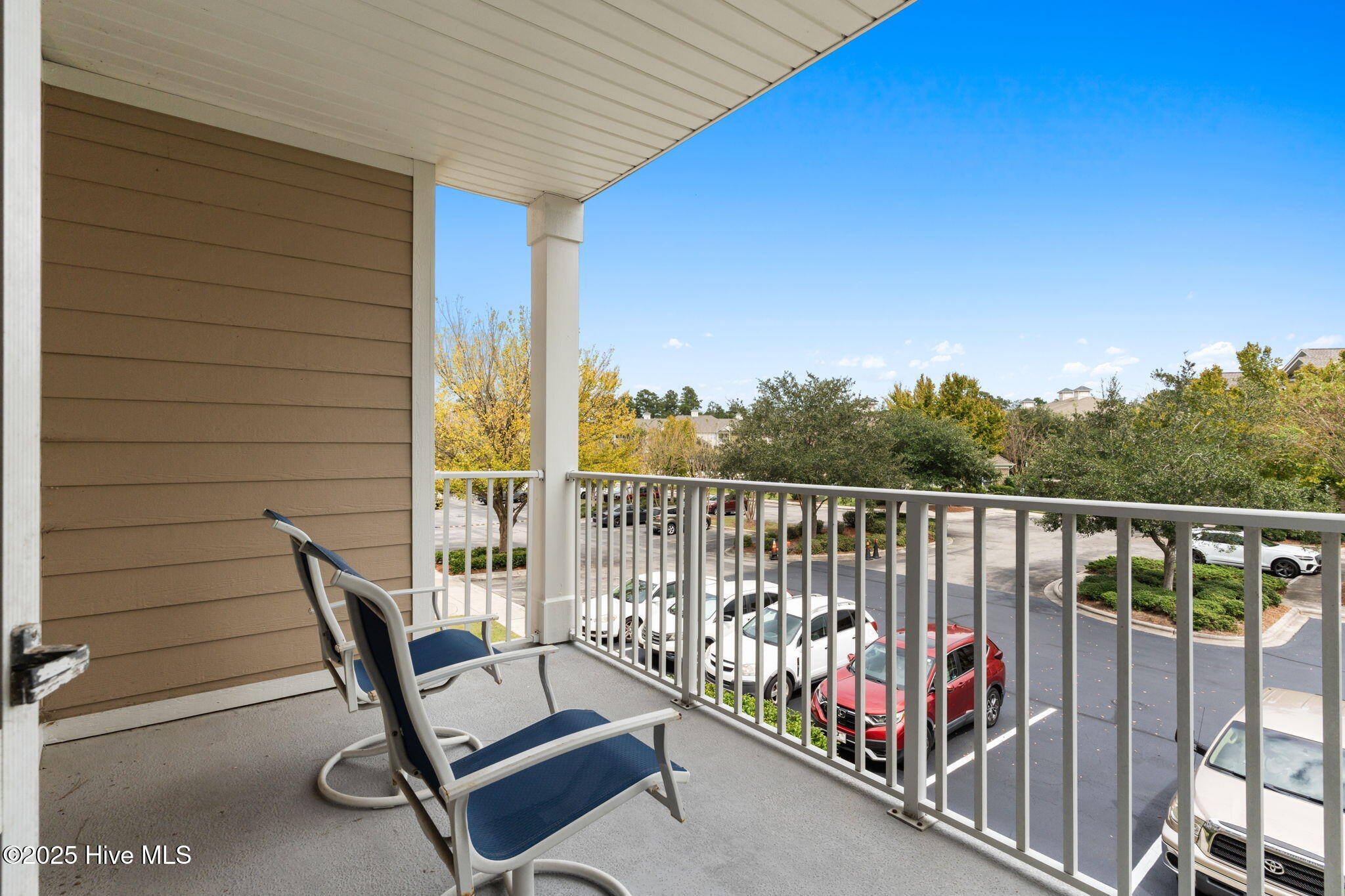 100530716 | Photo 27