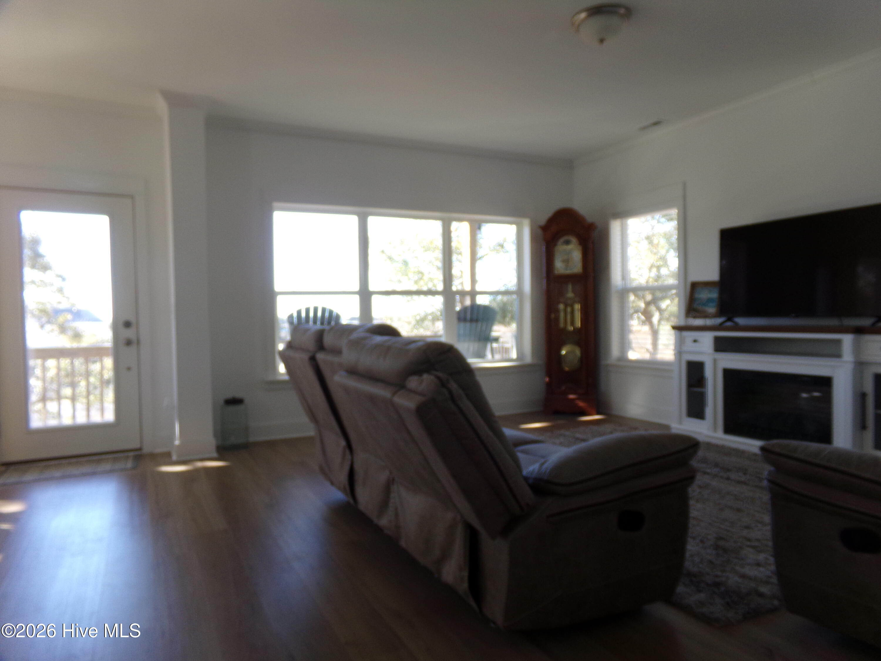 100547282 | Photo 22