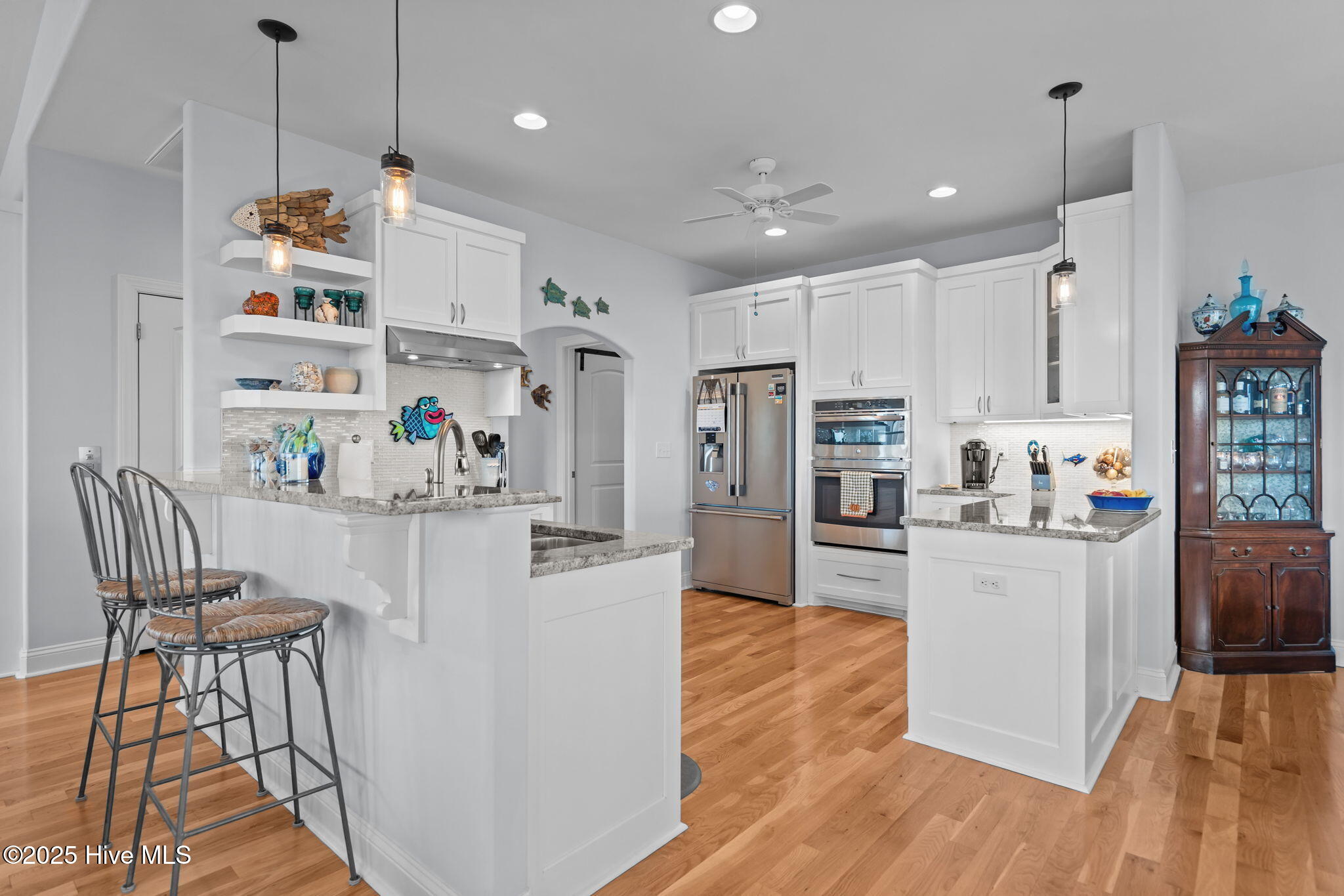 100543391 | Photo 13