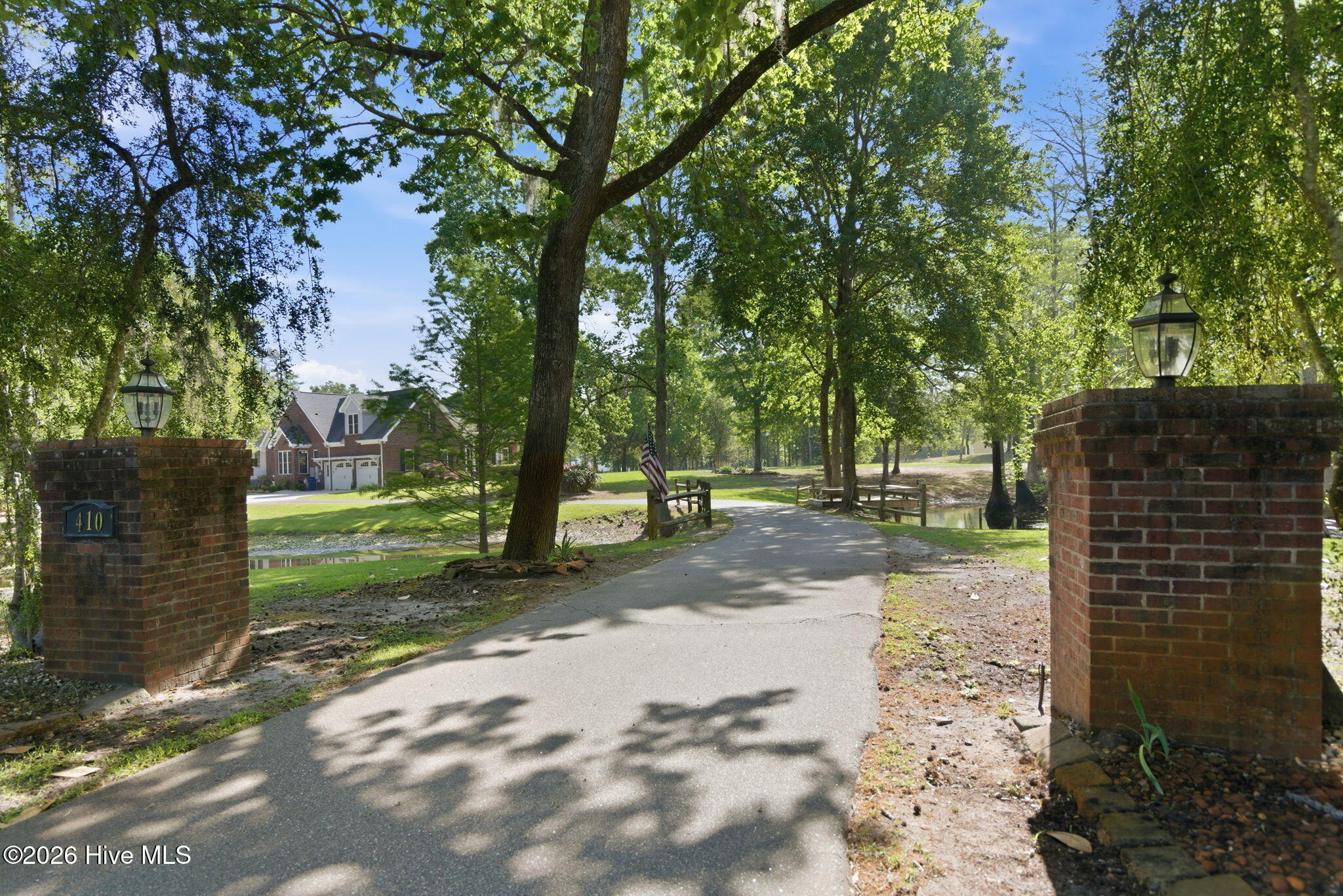 100570615 | Photo 67