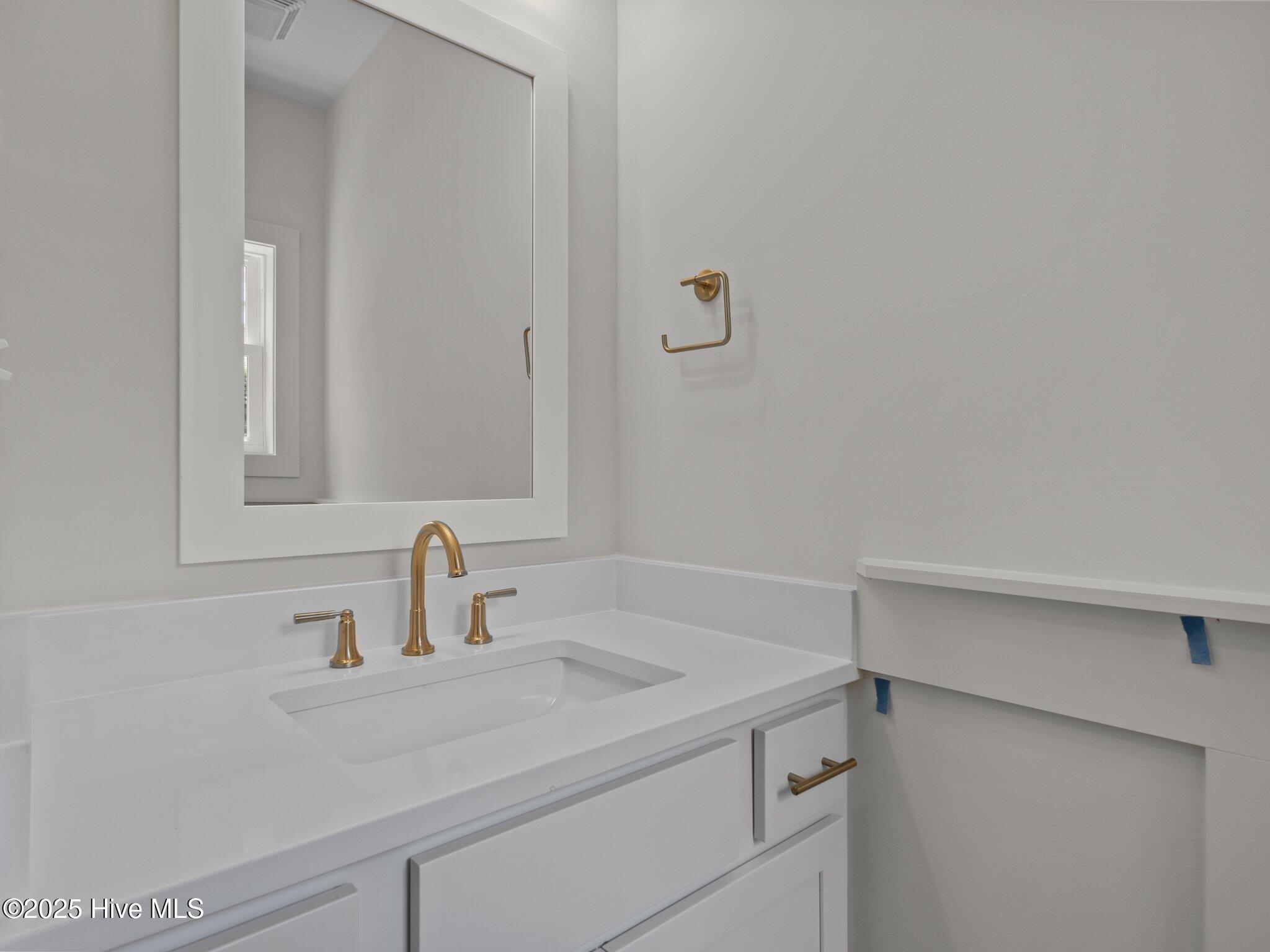 609 Cannonsgate Drive, Newport, NC, 28570