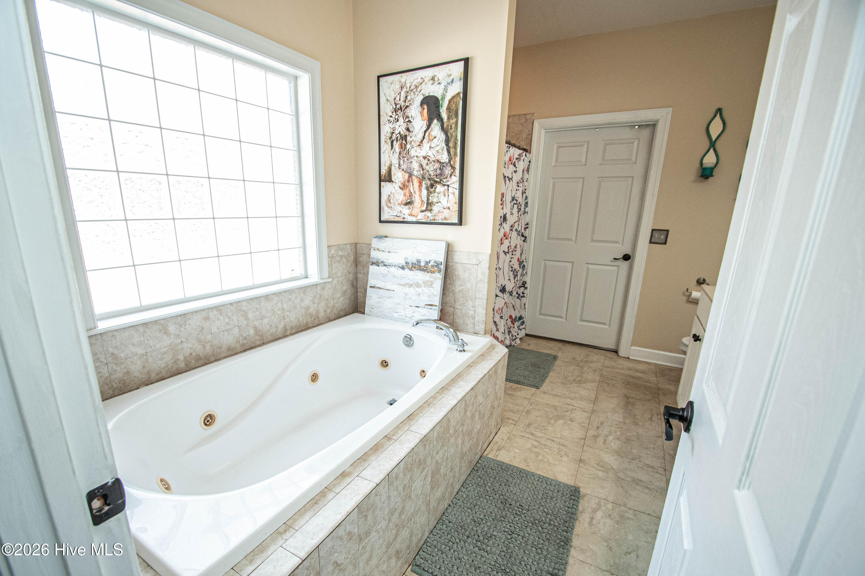 100553026 | Photo 48