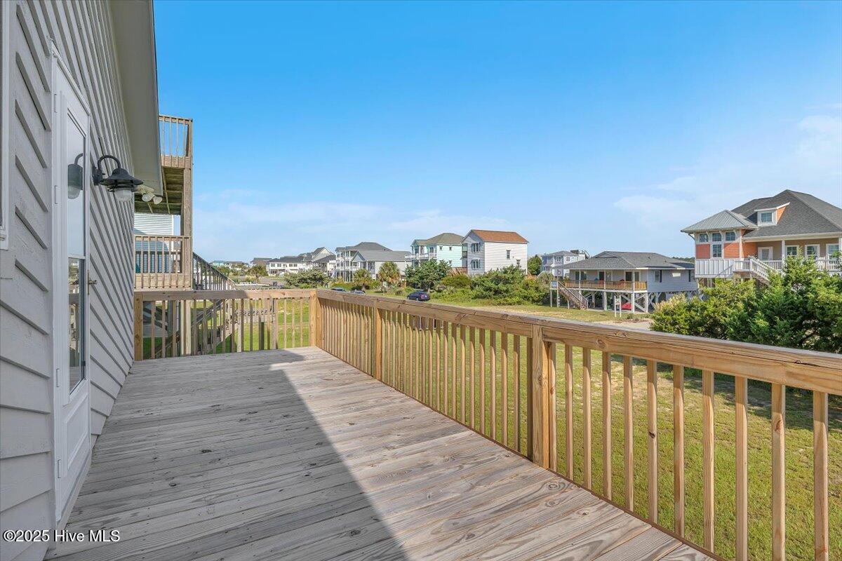 100527550 | Photo 41