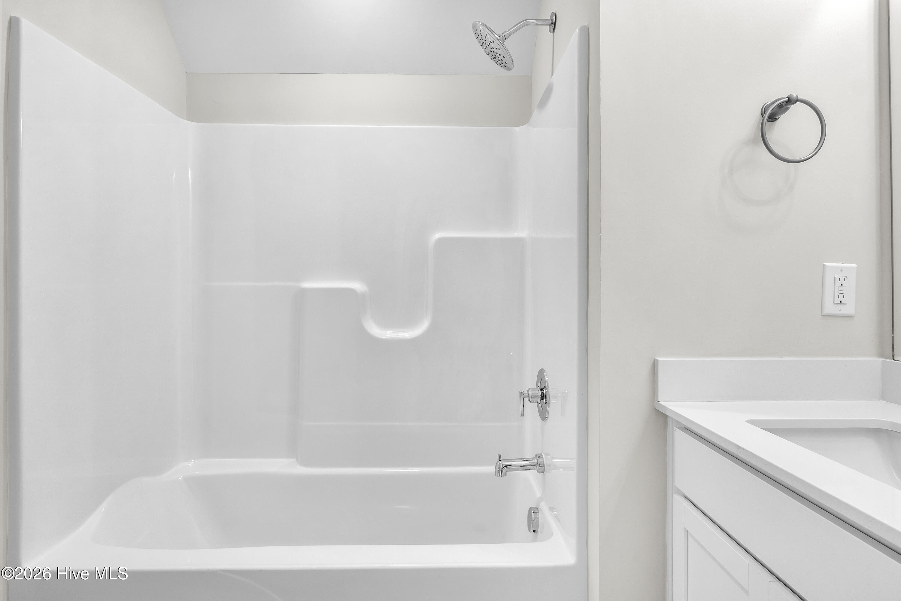 100552787 | Photo 42