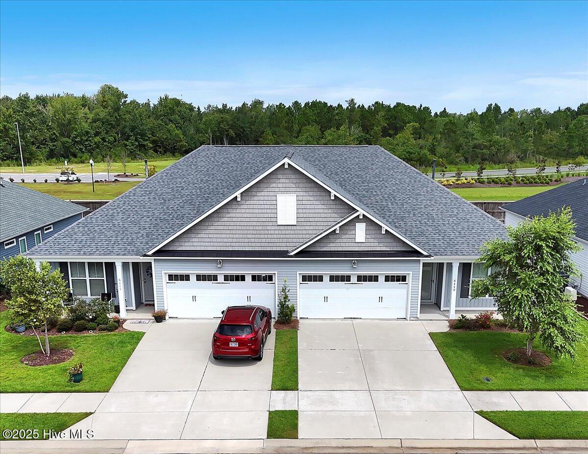 100527070 | Photo 31