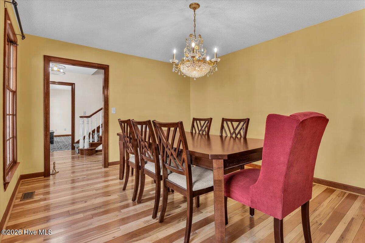 100565591 | Photo 22