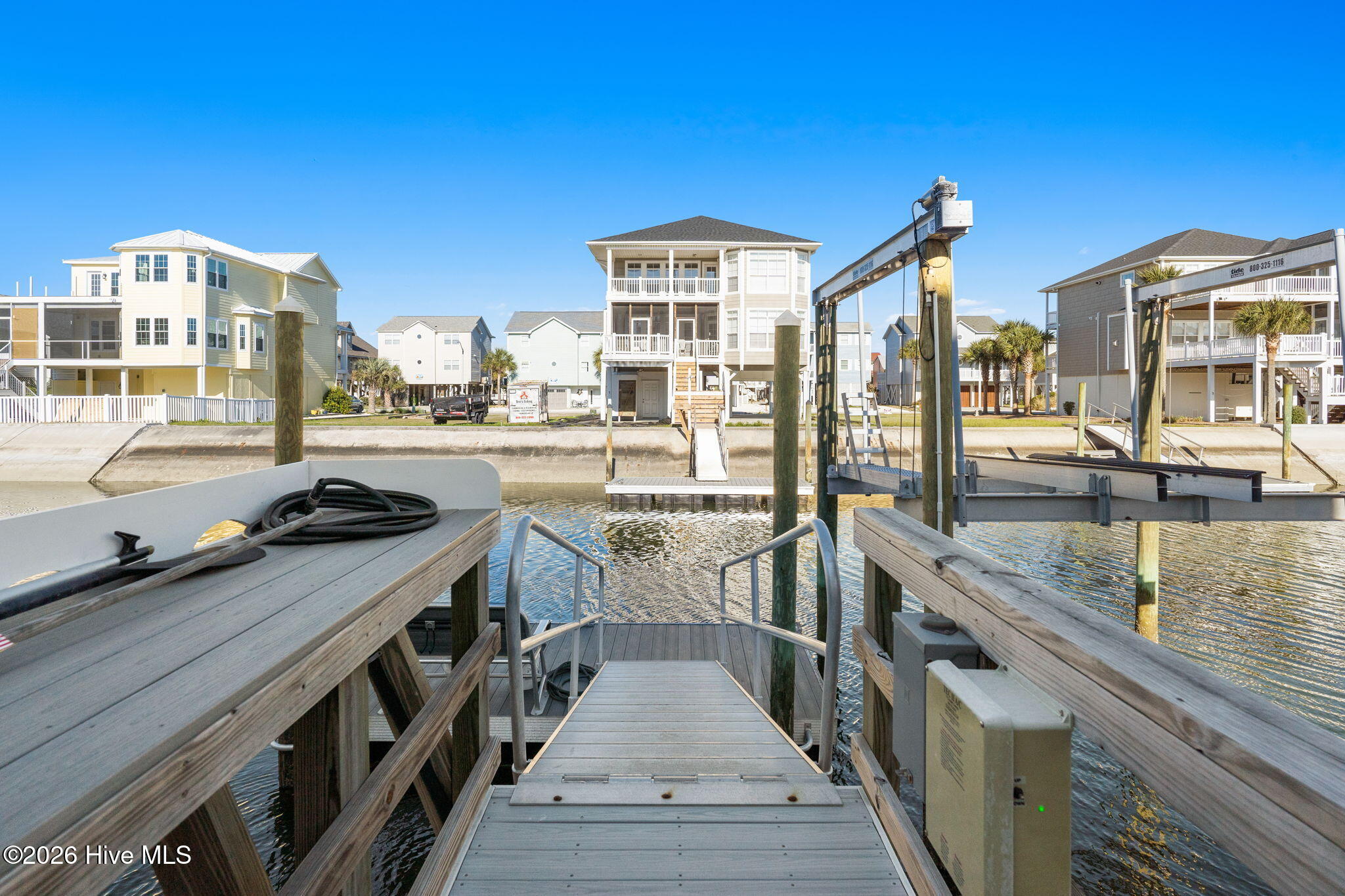 100562376 | Photo 53