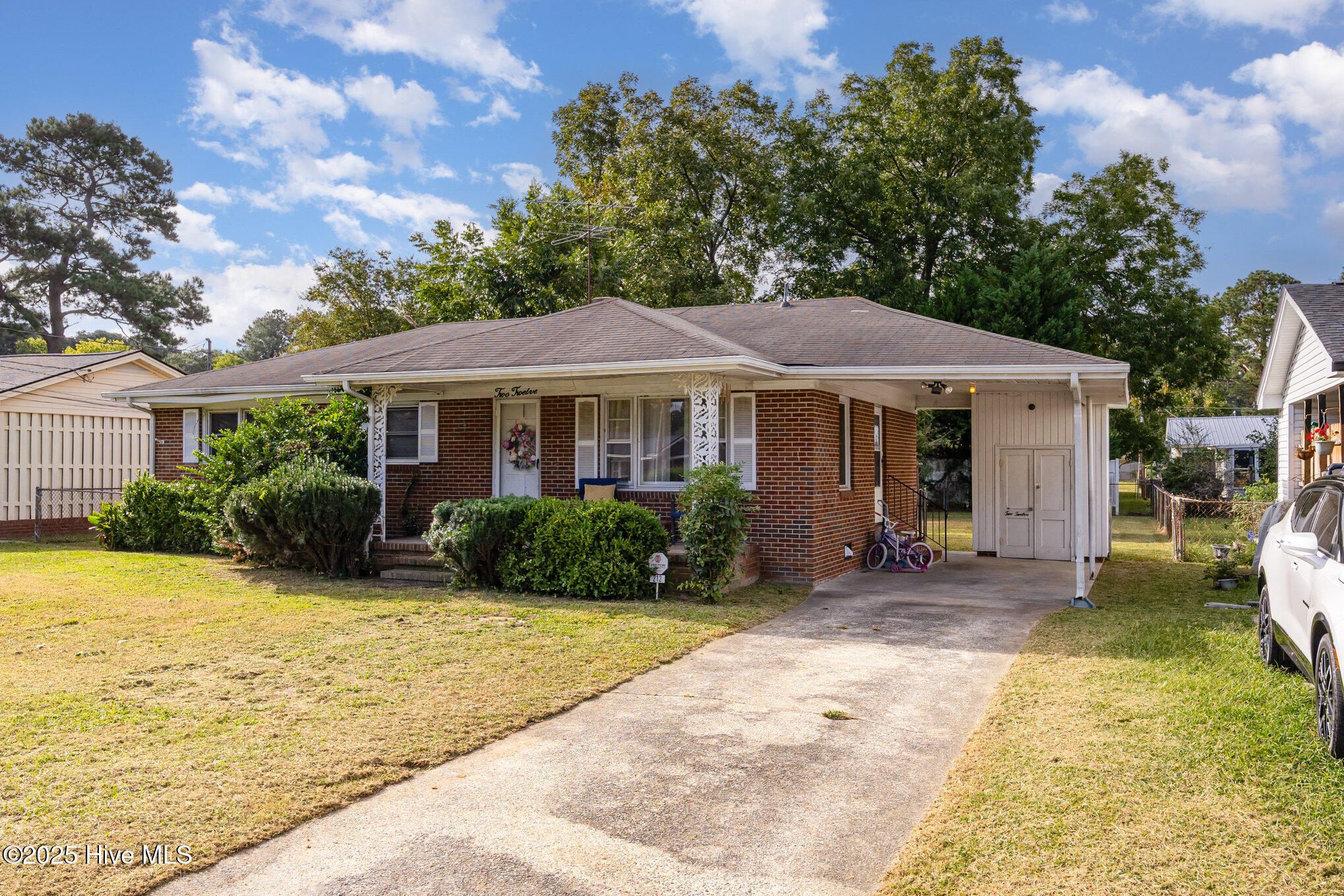 003_cj4a0381-edit_460