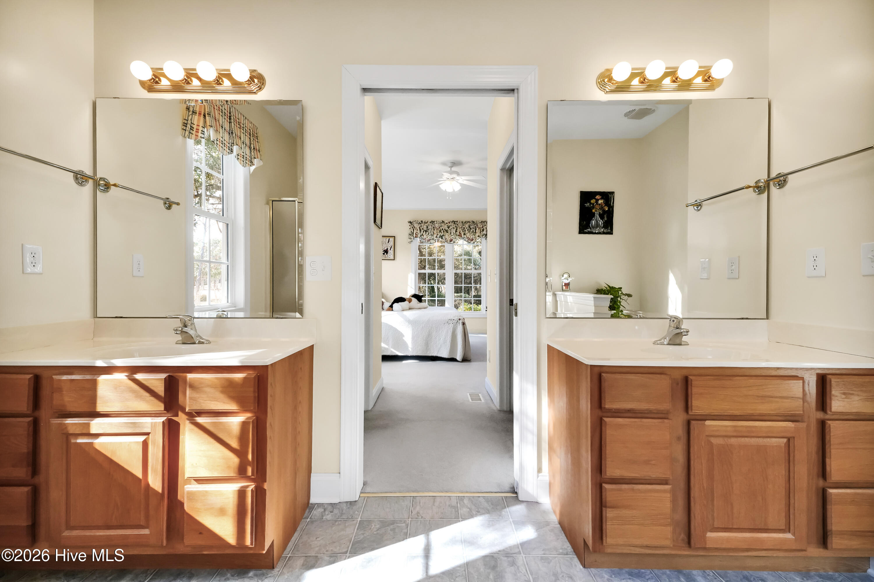 100549452 | Photo 20