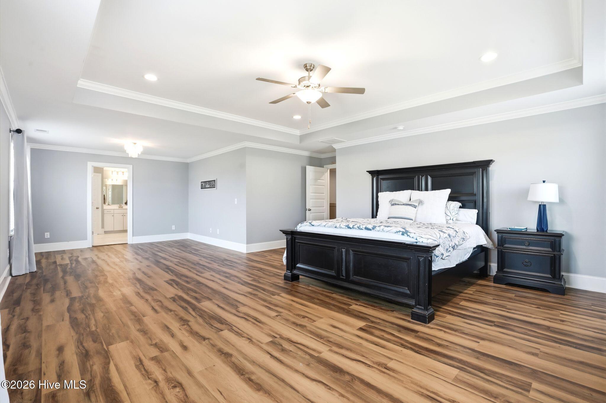 100563287 | Photo 50