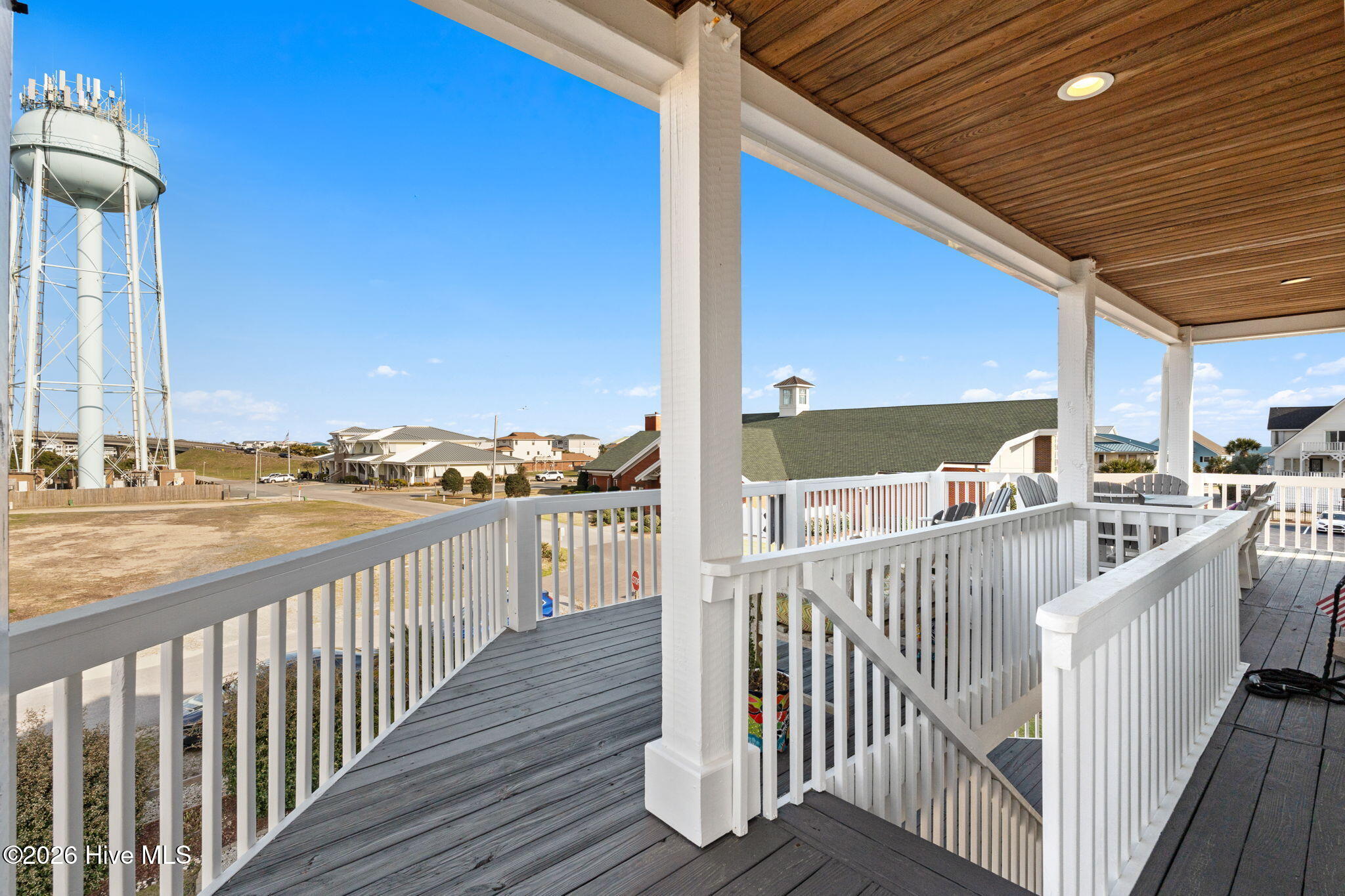 100561633 | Photo 57