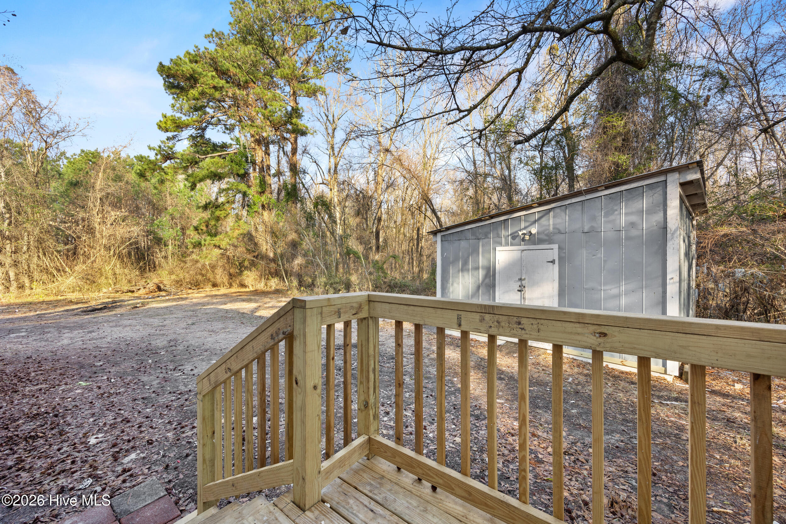 100553341 | Photo 28