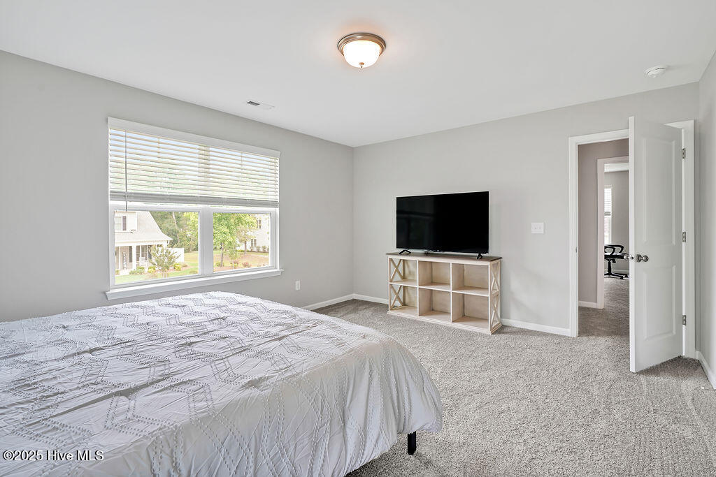 100563599 | Photo 55