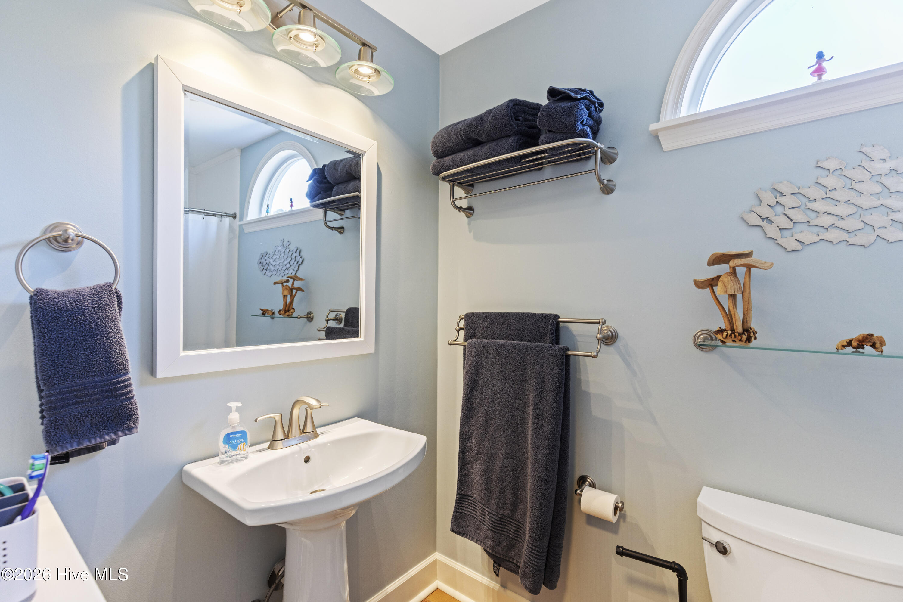 100569579 | Photo 54