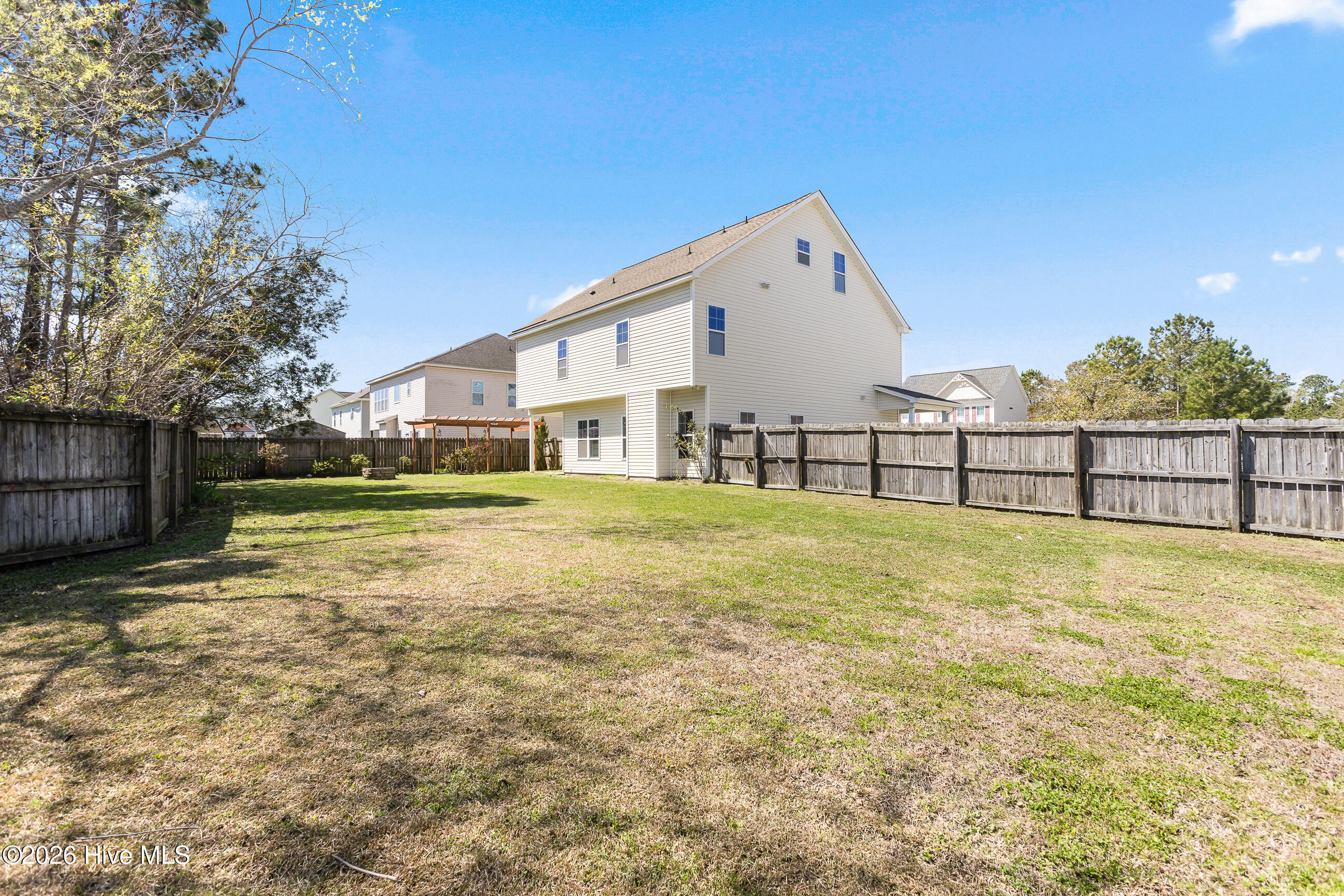 100562604 | Photo 43