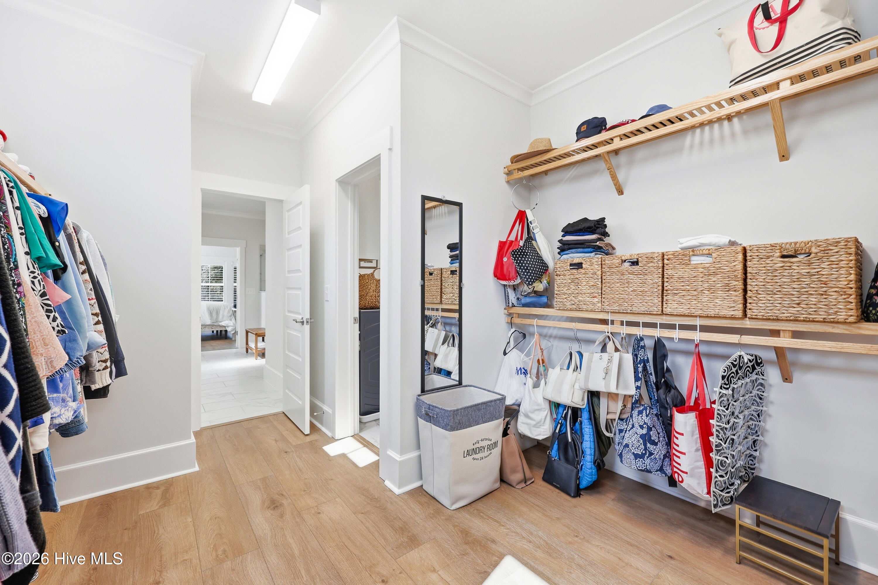 100564440 | Photo 20