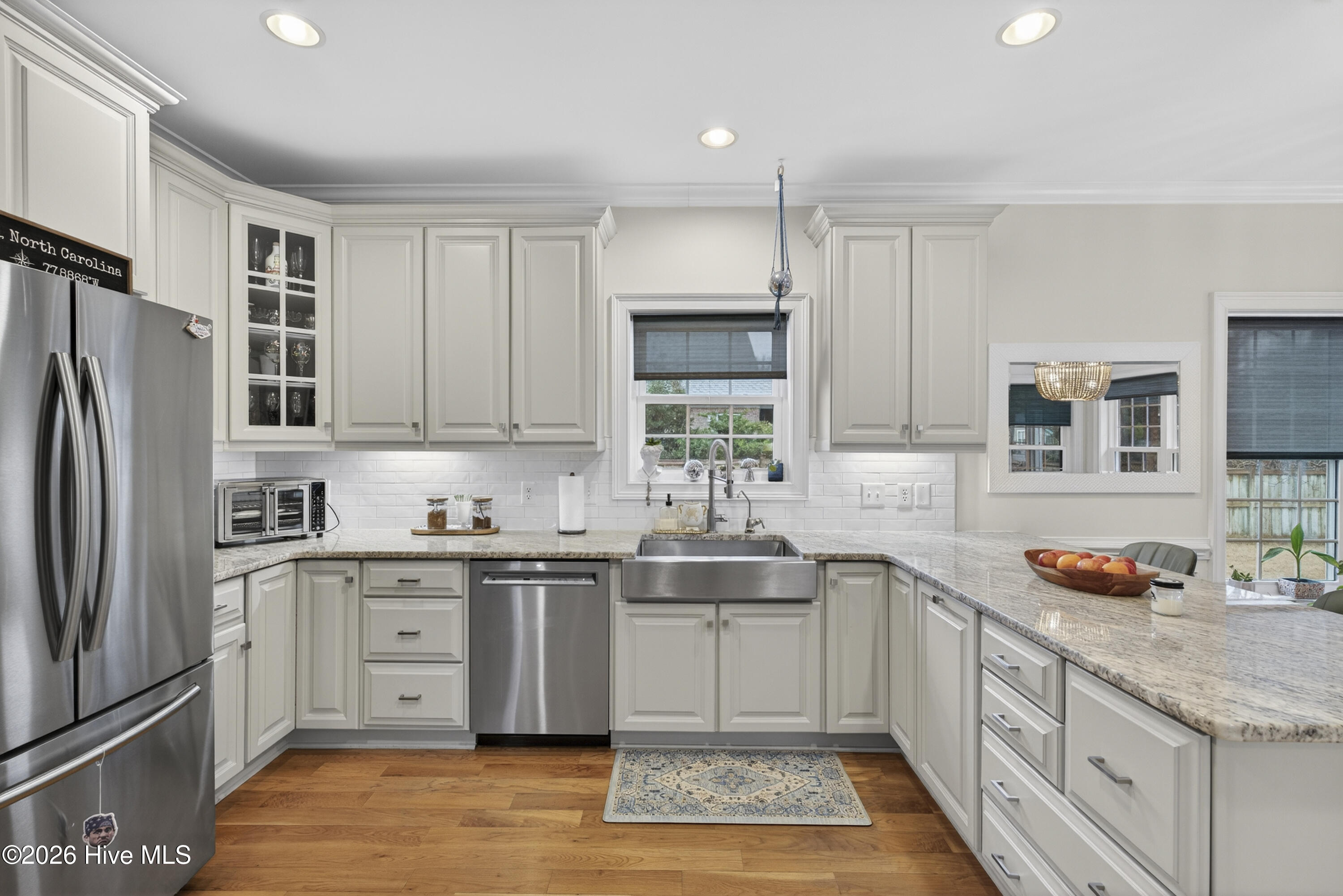 100557887 | Photo 28