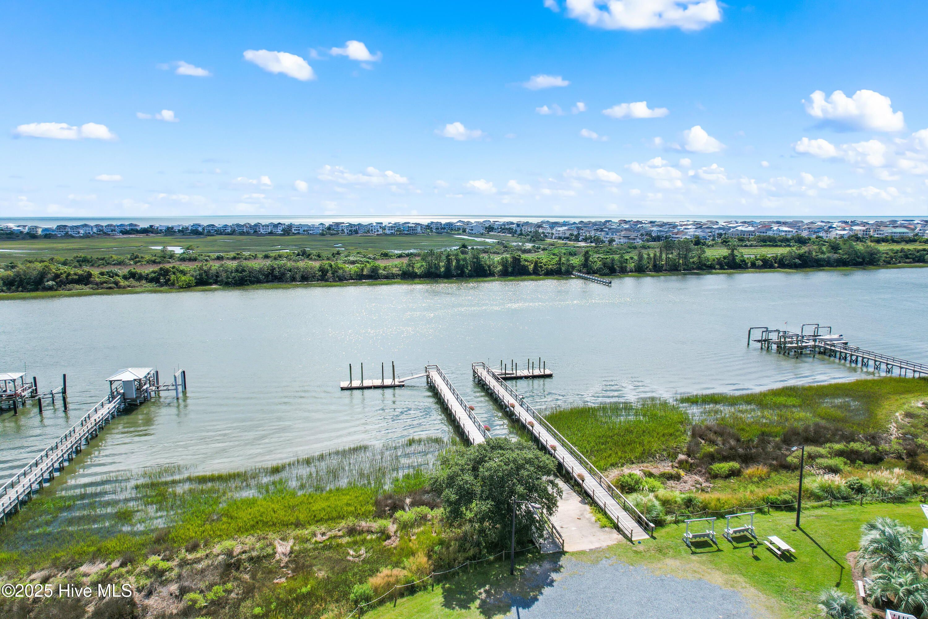 100537451 | Photo 31