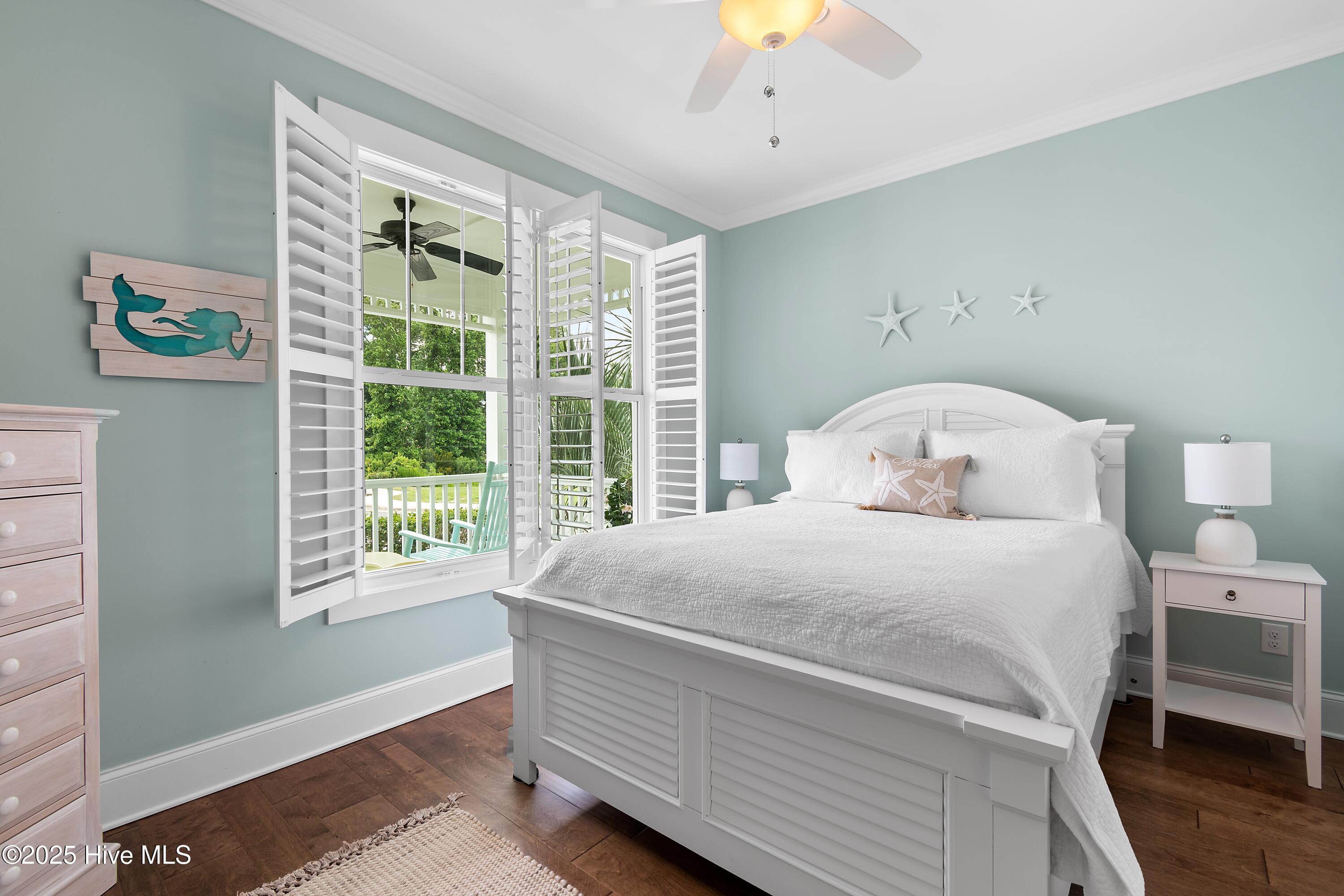 100521650 | Photo 10