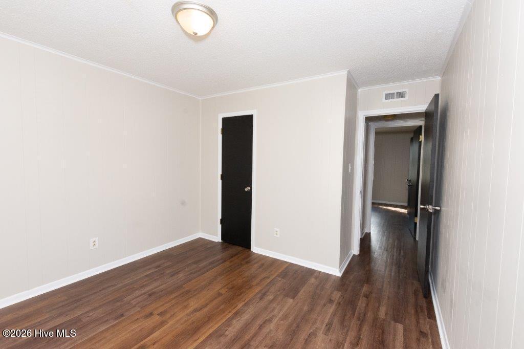 100553919 | Photo 10