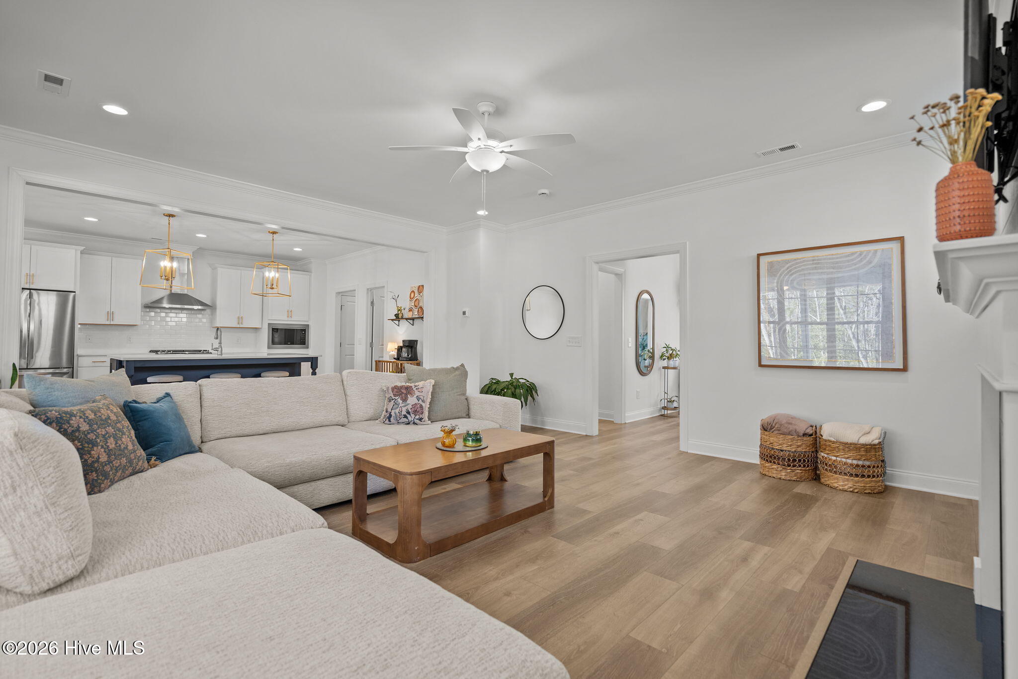 100552740 | Photo 13